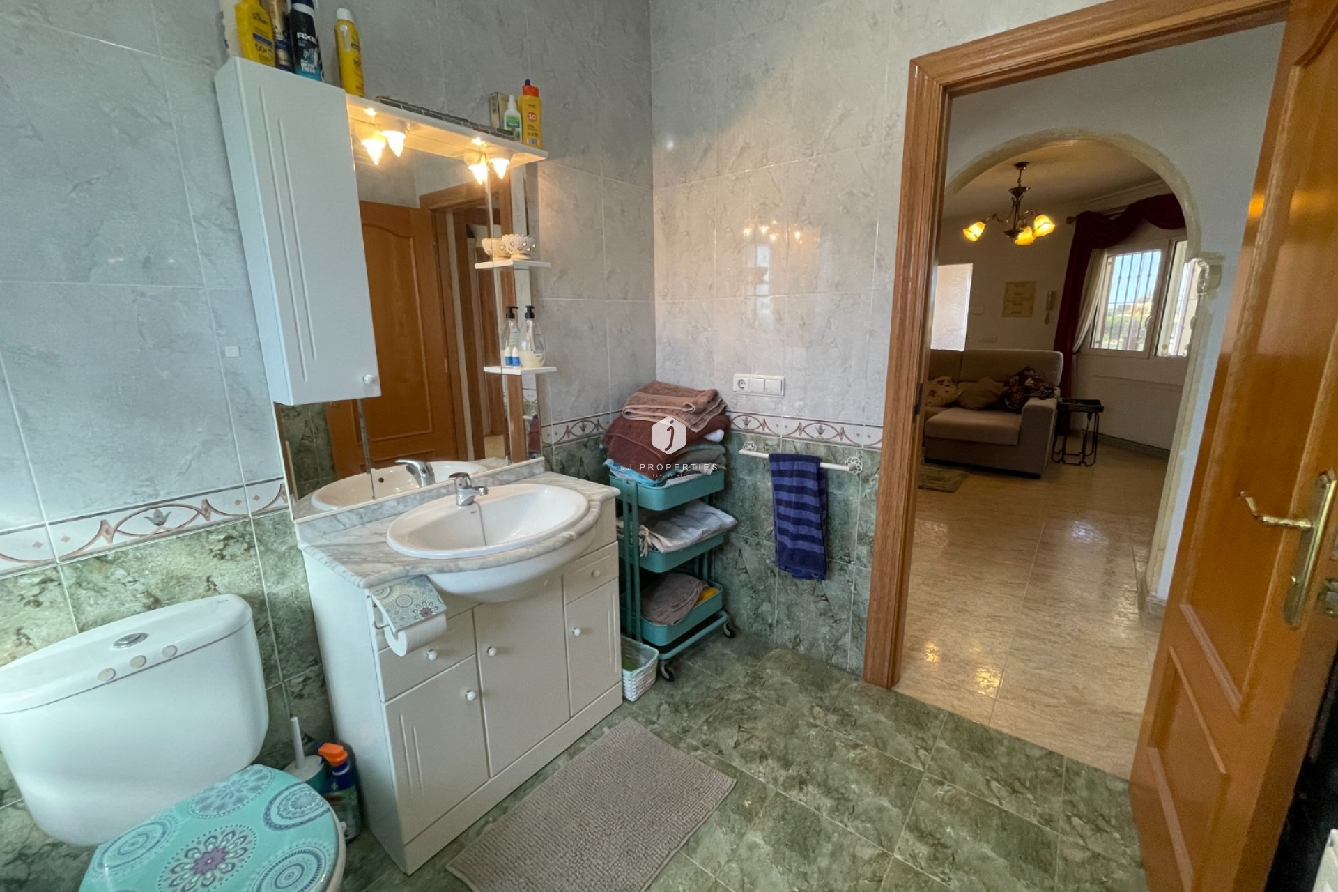 Z drugiej ręki - Villa -
Catral - Costa Blanca