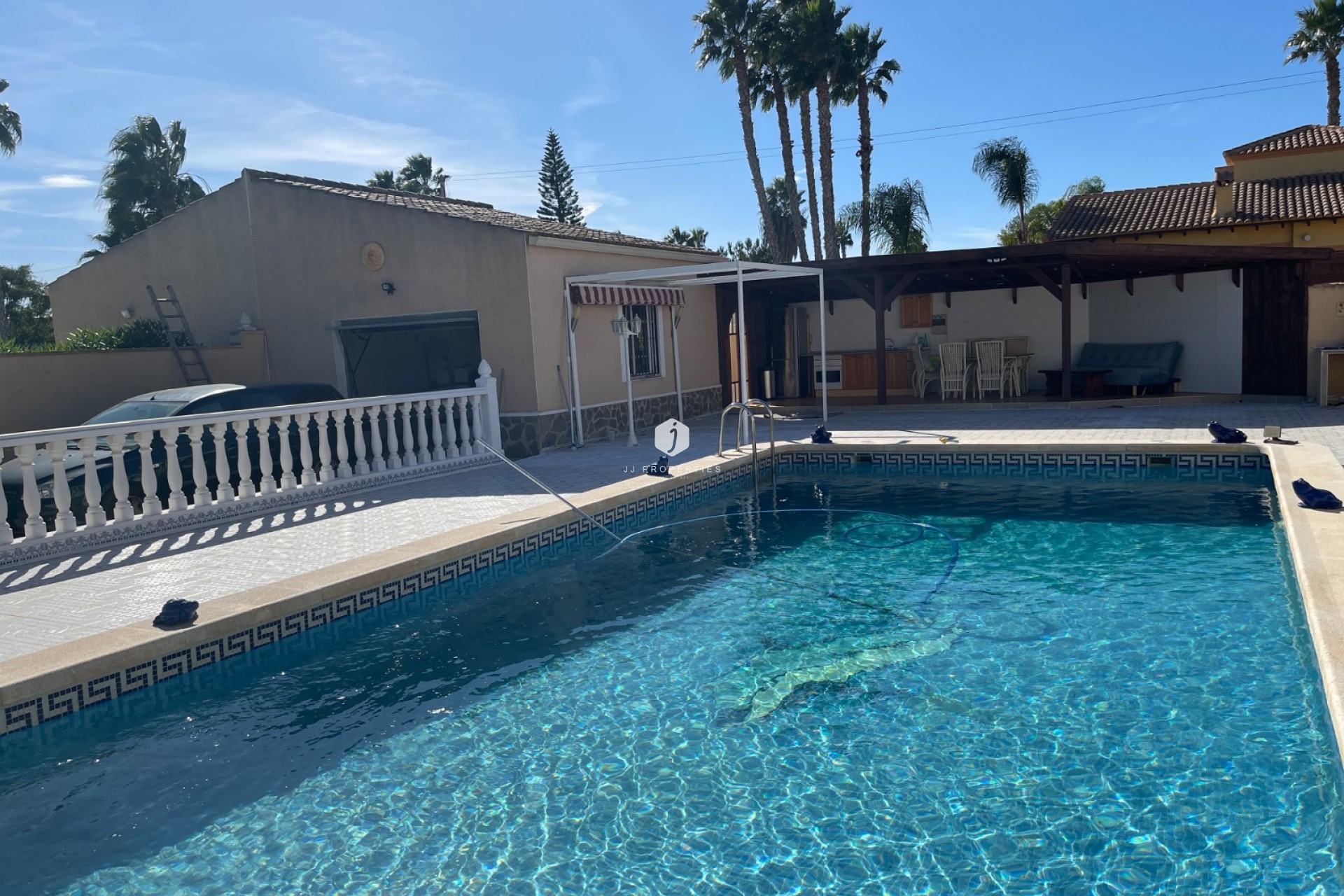 Z drugiej ręki - Villa -
Catral - Costa Blanca