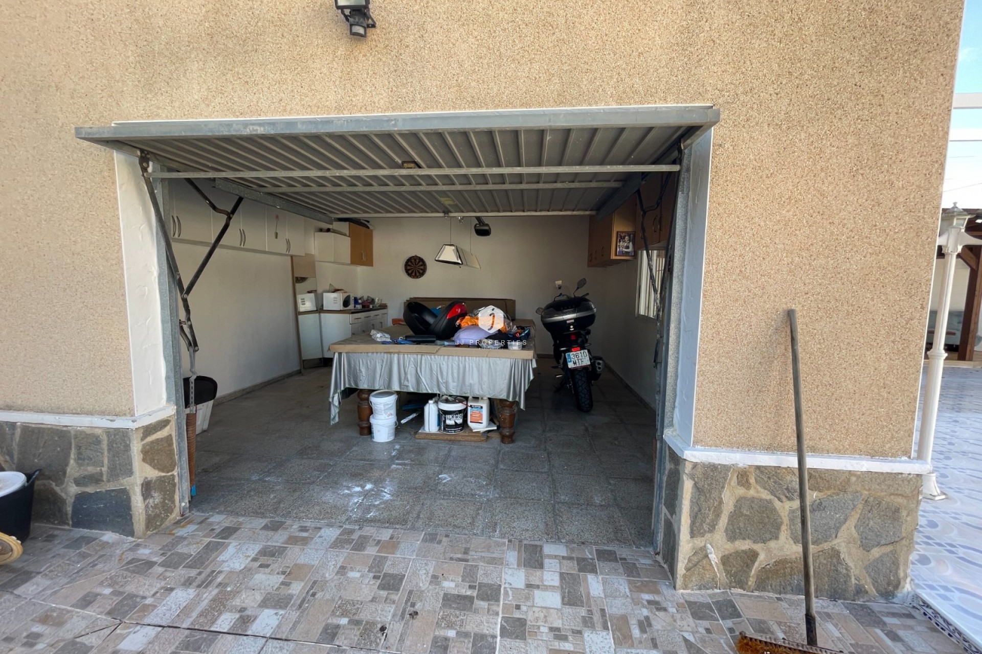 Z drugiej ręki - Villa -
Catral - Costa Blanca