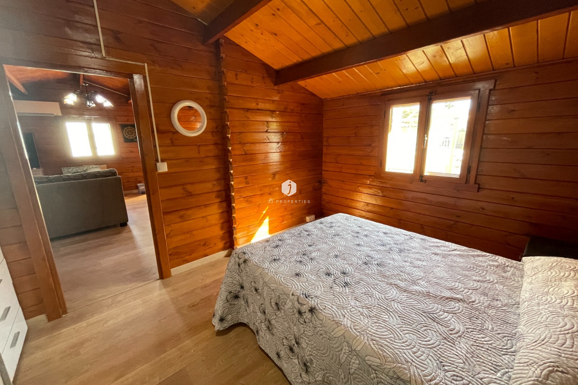 Z drugiej ręki - Villa -
Catral - Costa Blanca