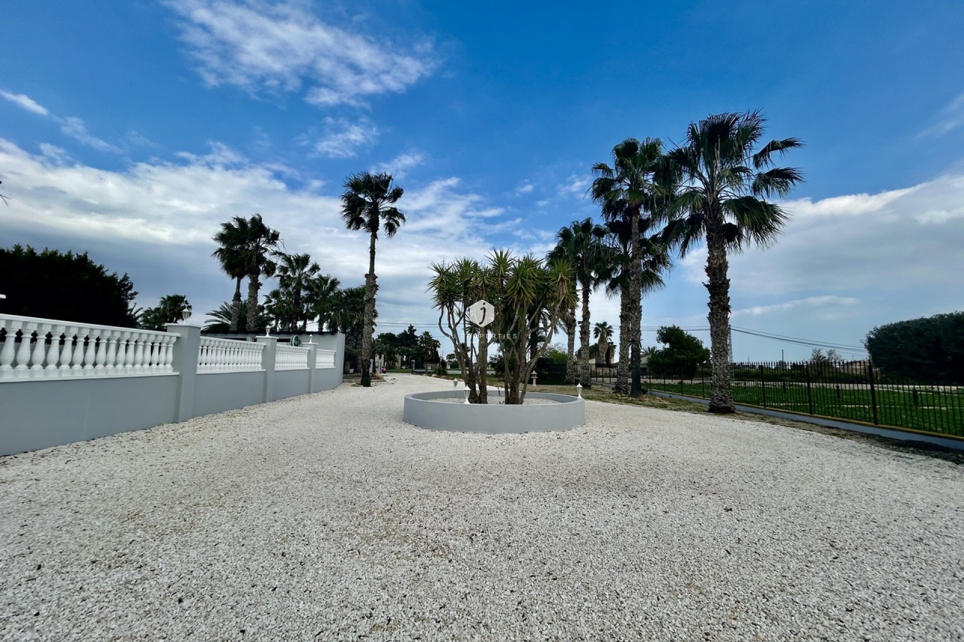 Z drugiej ręki - Villa -
Catral - Costa Blanca