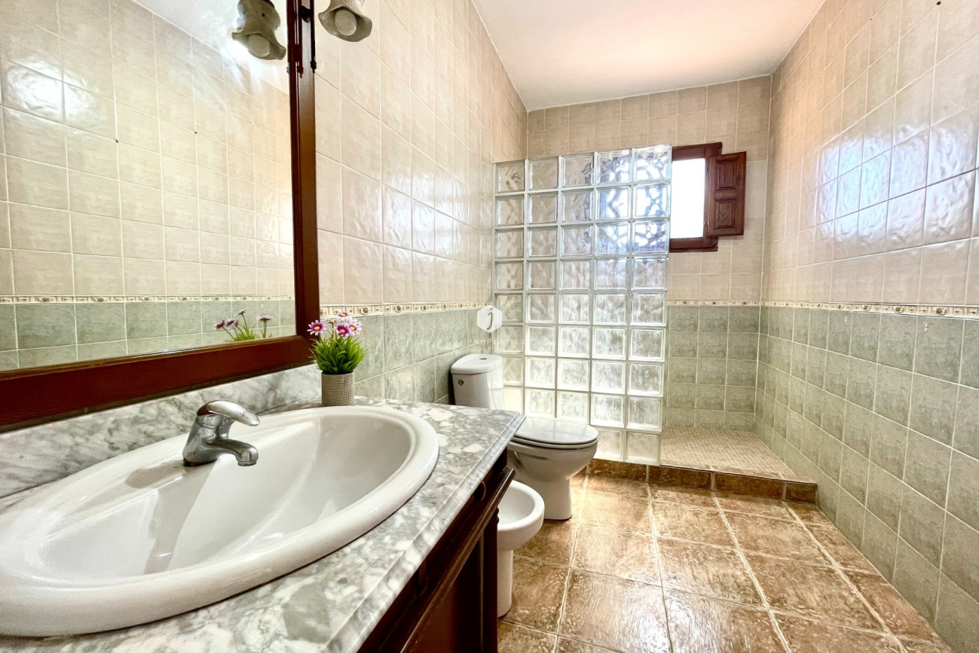 Z drugiej ręki - Villa -
Catral - Costa Blanca