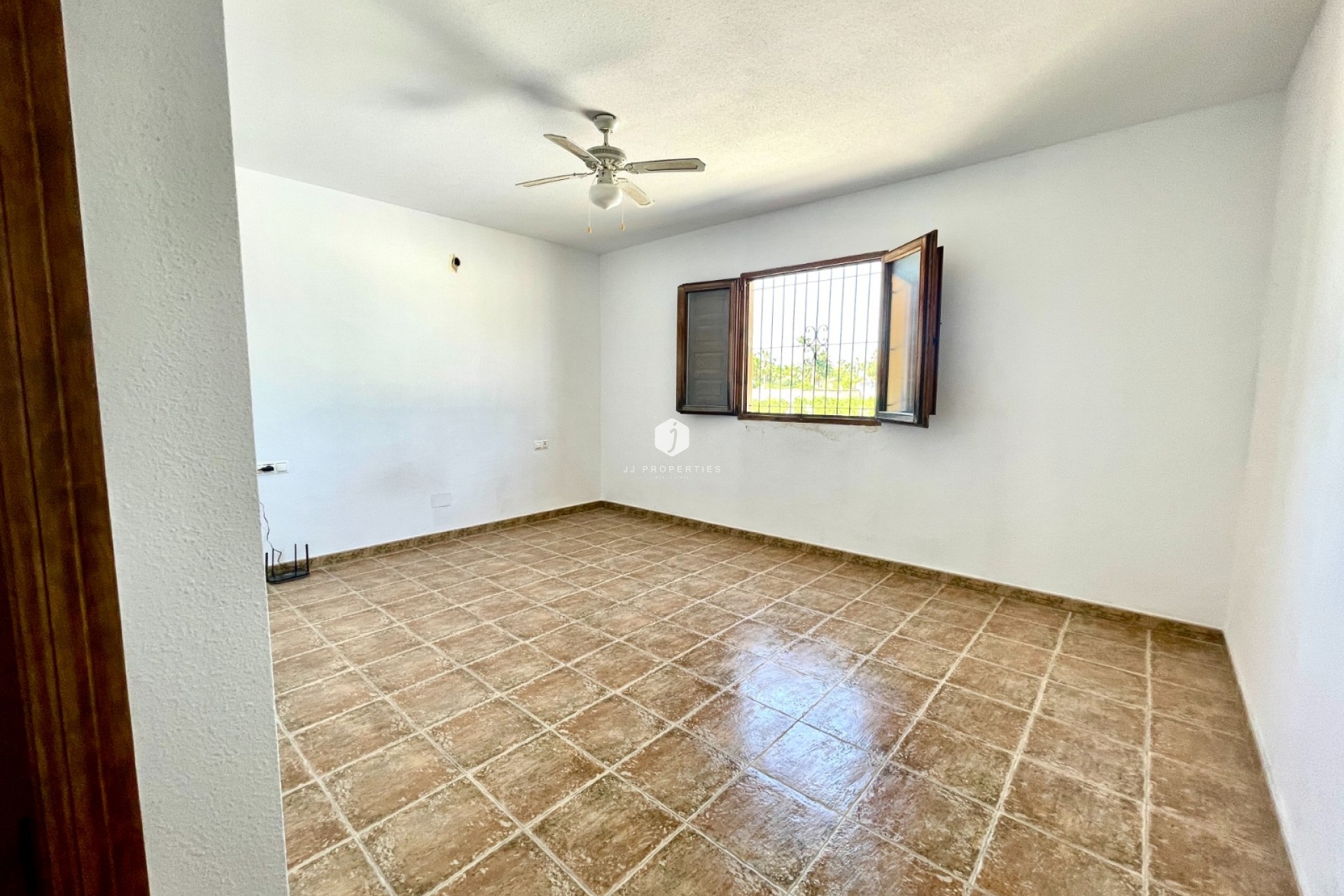 Z drugiej ręki - Villa -
Catral - Costa Blanca