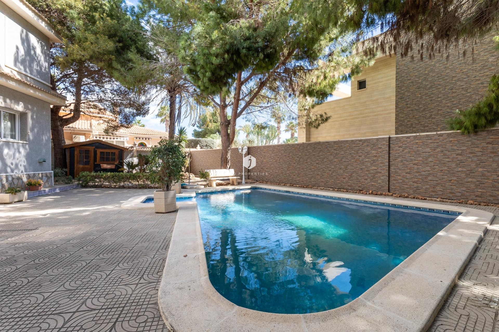 Z drugiej ręki - Villa -
Ciudad Quesada - Ciudad Quesada - Doña Pepa