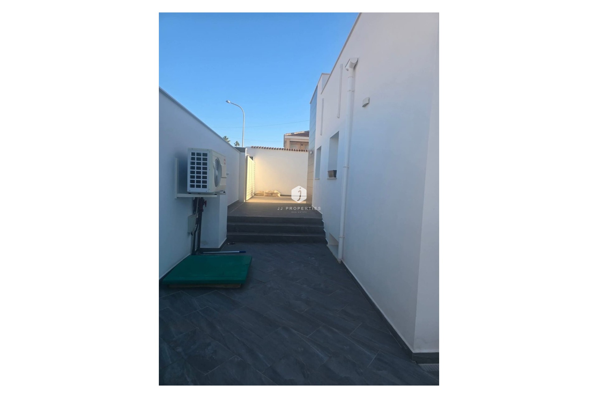 Z drugiej ręki - Villa -
Ciudad Quesada - Costa Blanca