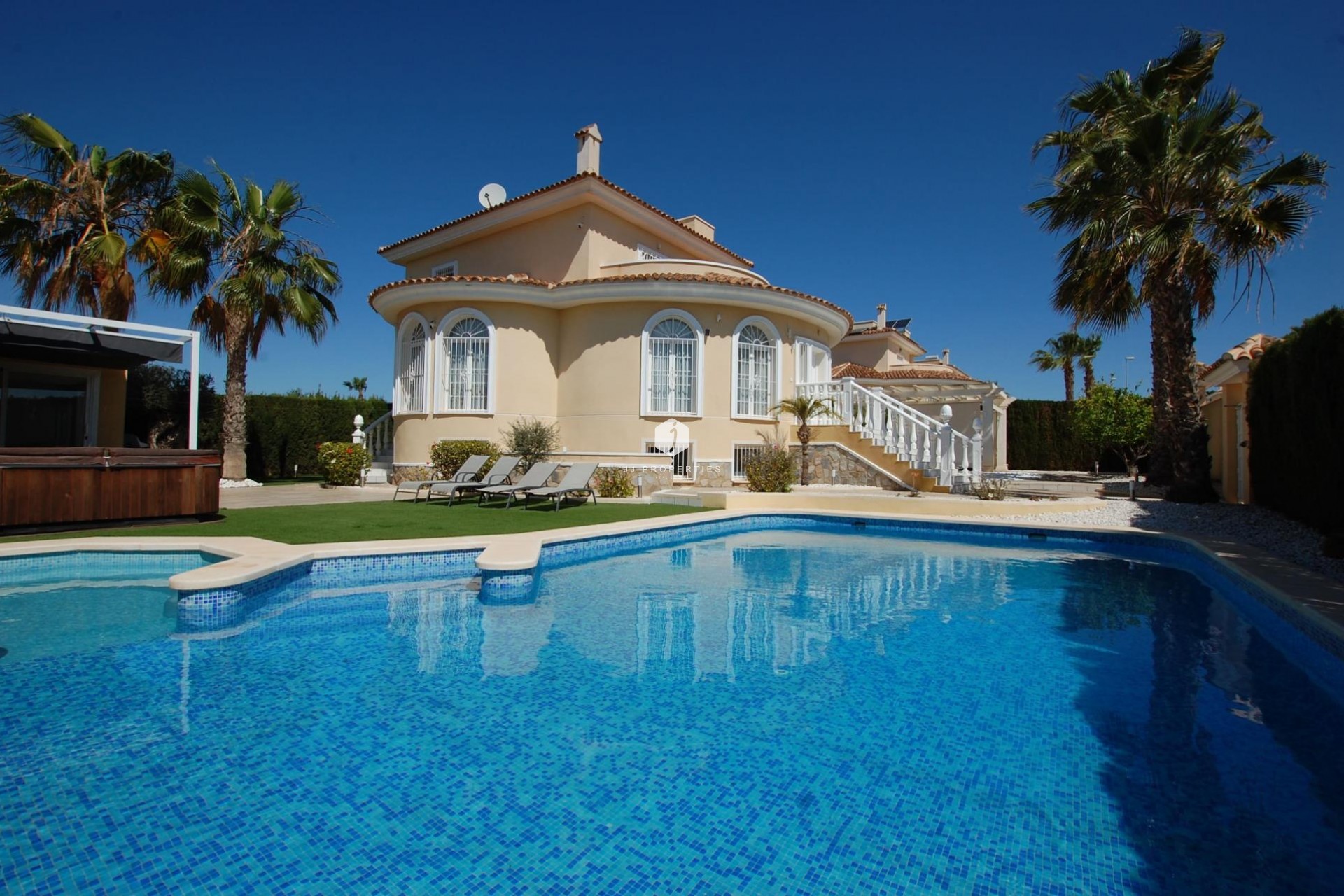 Z drugiej ręki - Villa -
Ciudad Quesada - Costa Blanca