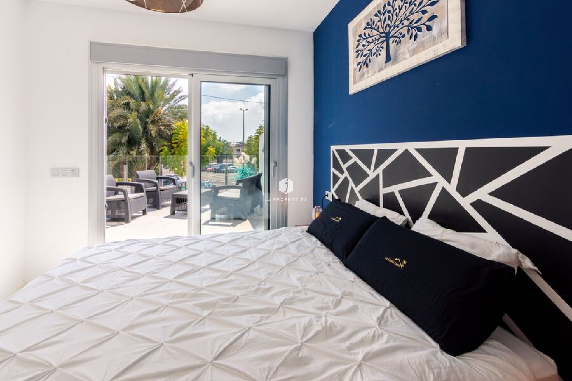 Z drugiej ręki - Villa -
Daya Vieja - Costa Blanca