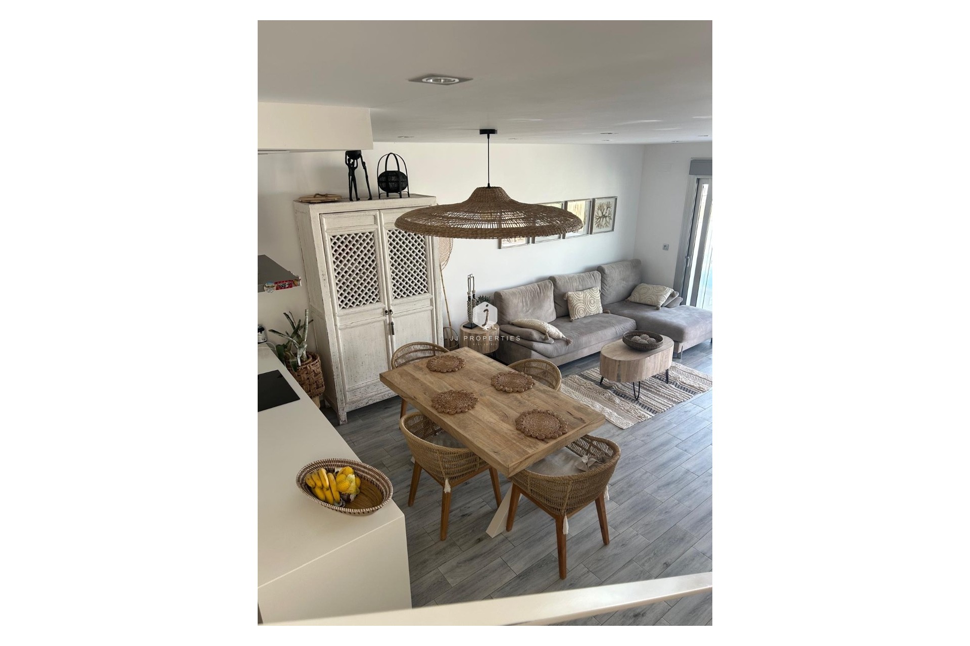 Z drugiej ręki - Villa -
Daya Vieja - Costa Blanca