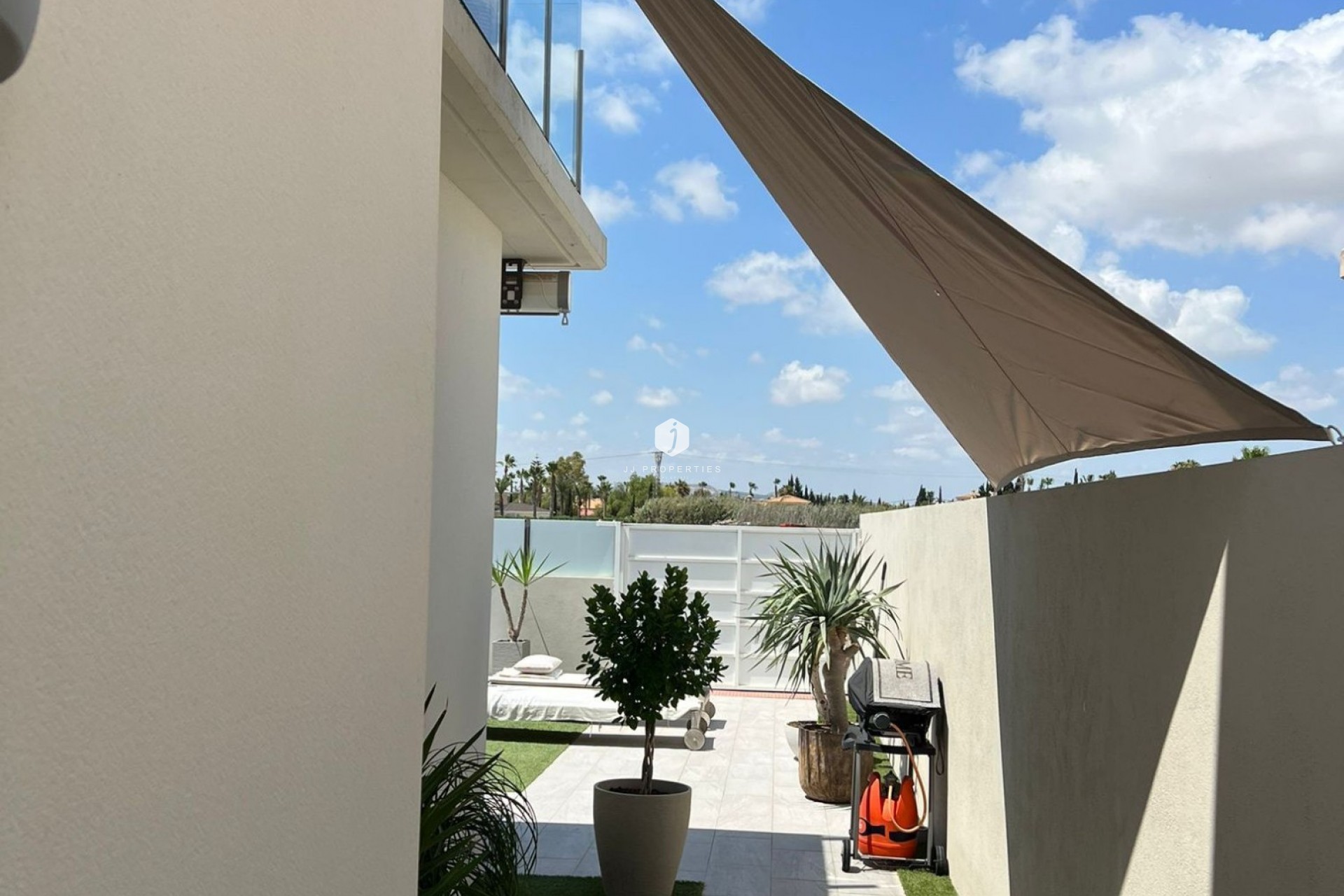 Z drugiej ręki - Villa -
Daya Vieja - Costa Blanca