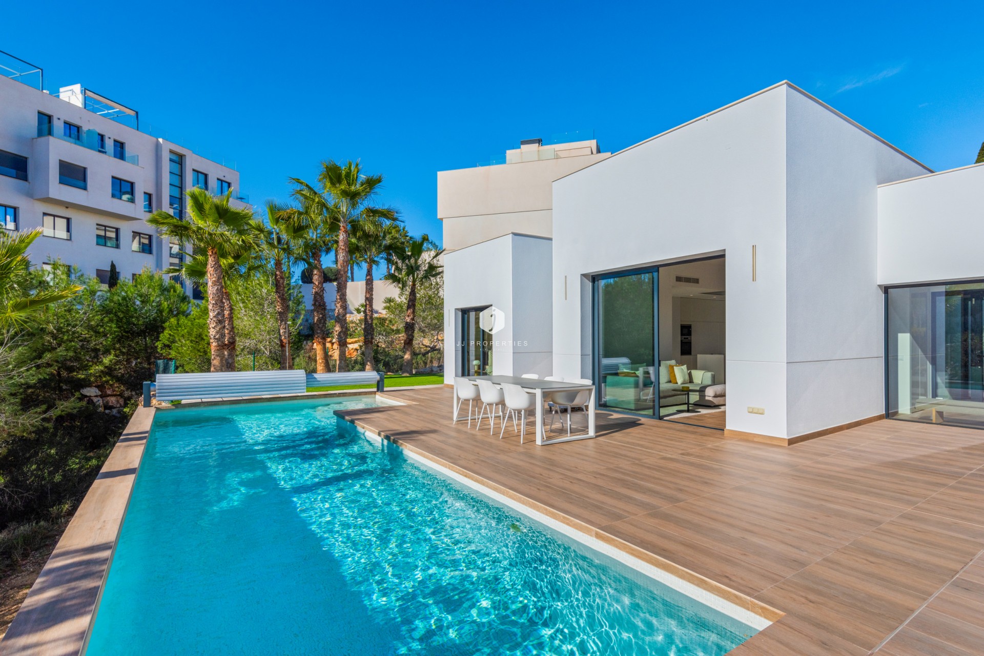 Z drugiej ręki - Villa -
Dehesa de Campoamor - Costa Blanca