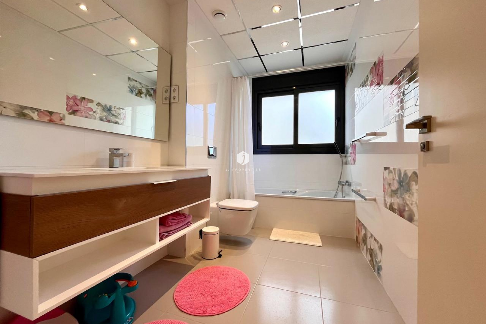 Z drugiej ręki - Villa -
Dehesa de Campoamor - Costa Blanca