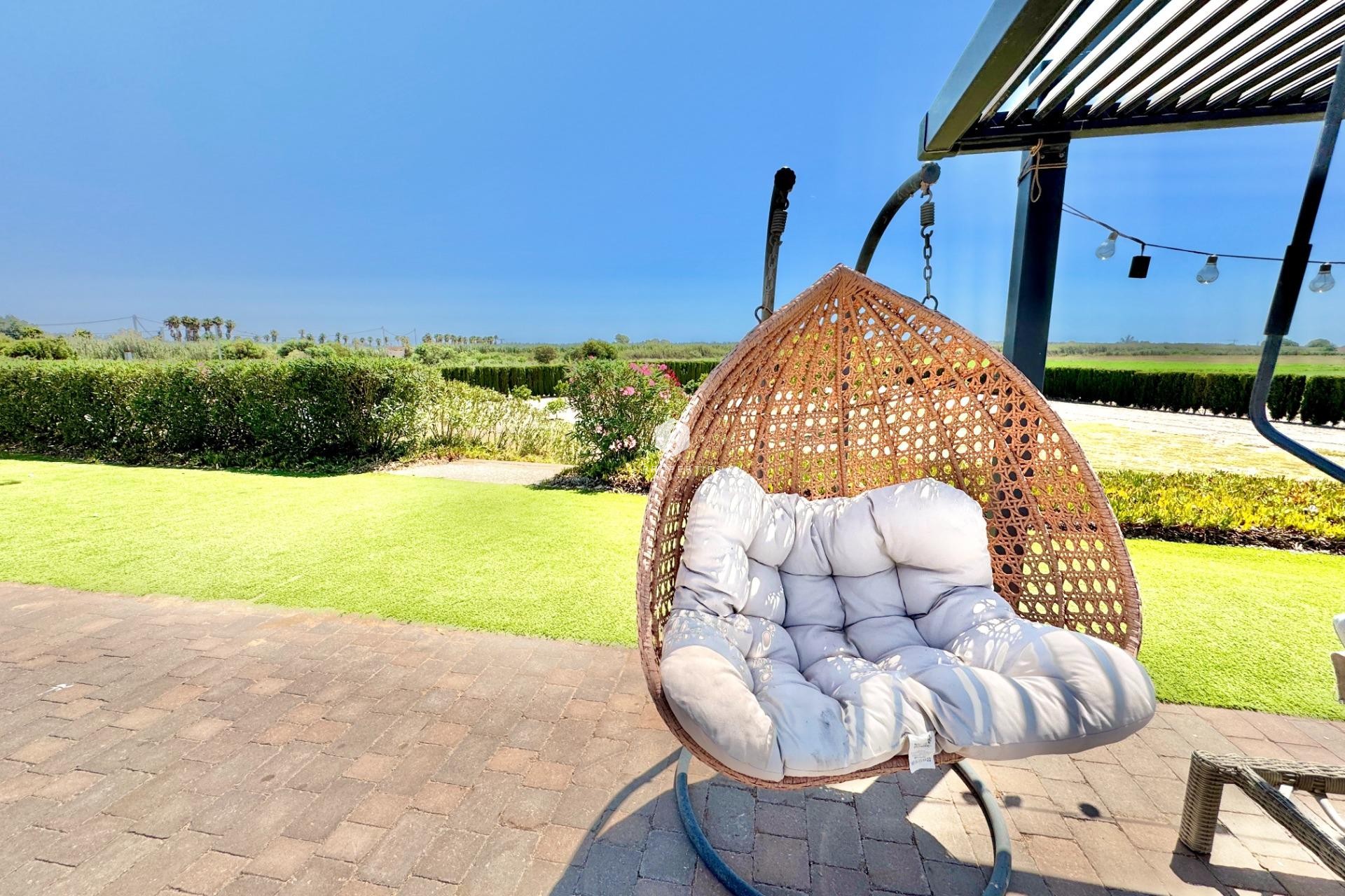 Z drugiej ręki - Villa -
Dolores - Comunidad Valenciana