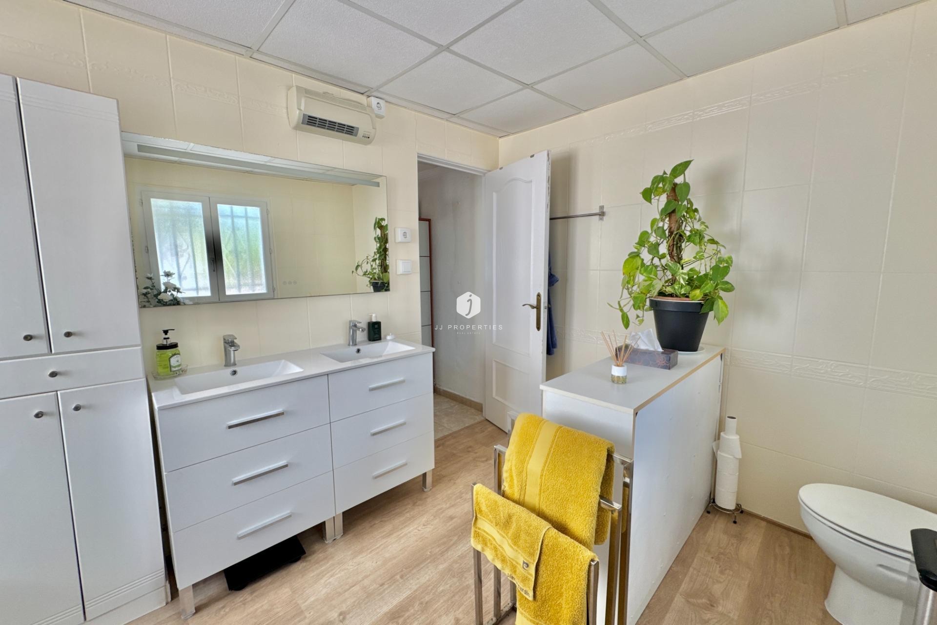 Z drugiej ręki - Villa -
Dolores - Comunidad Valenciana