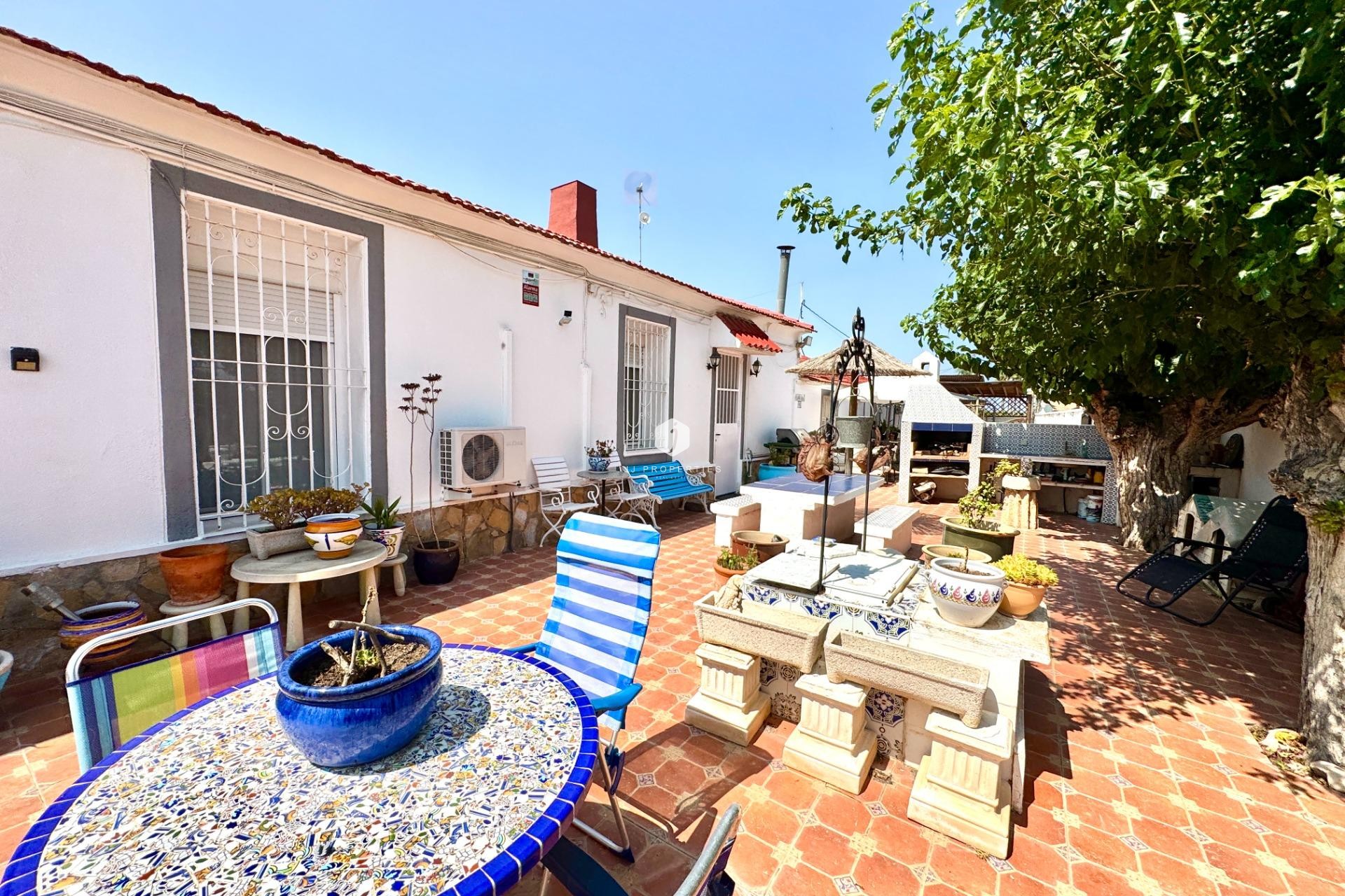 Z drugiej ręki - Villa -
Dolores - Comunidad Valenciana