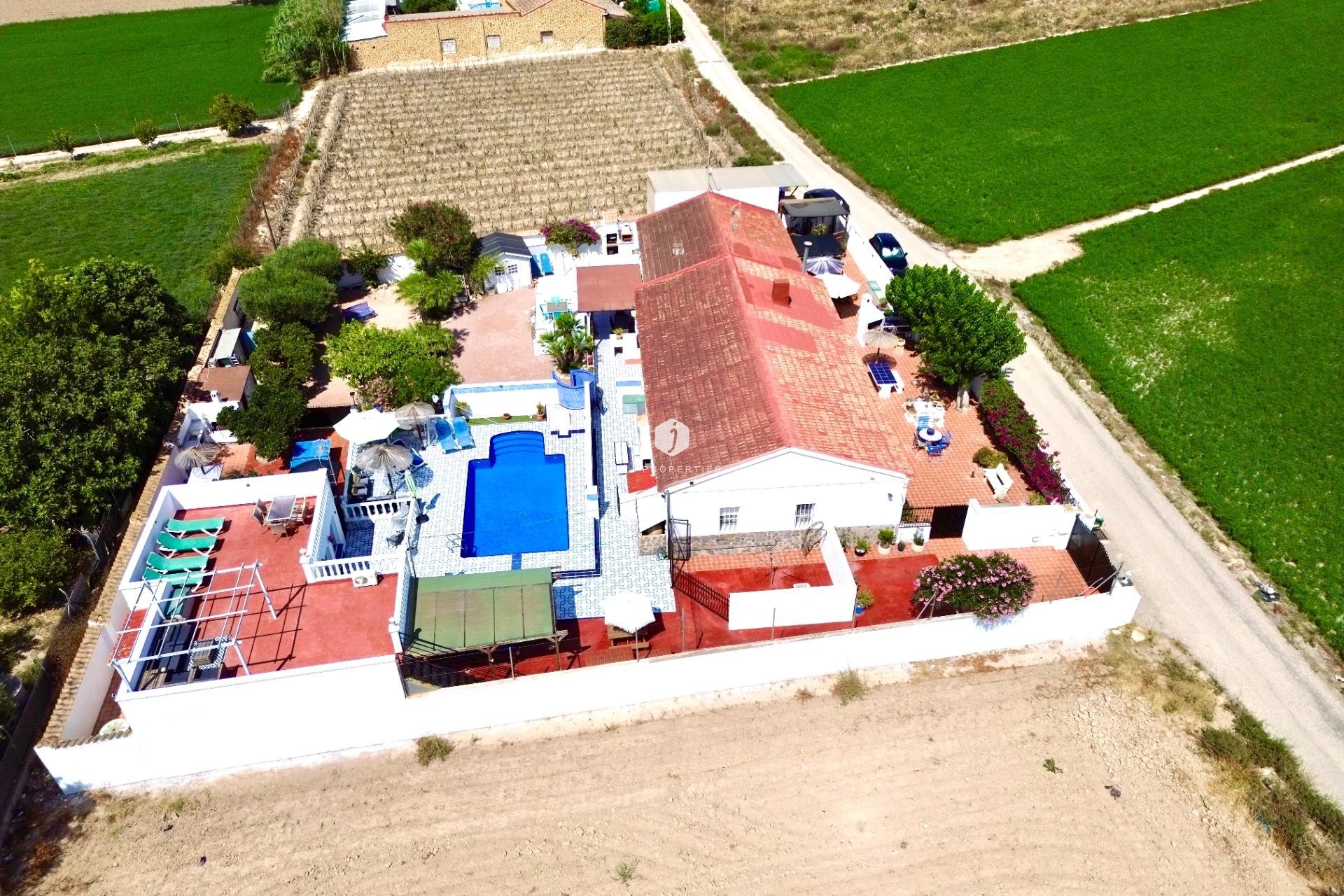 Z drugiej ręki - Villa -
Dolores - Comunidad Valenciana