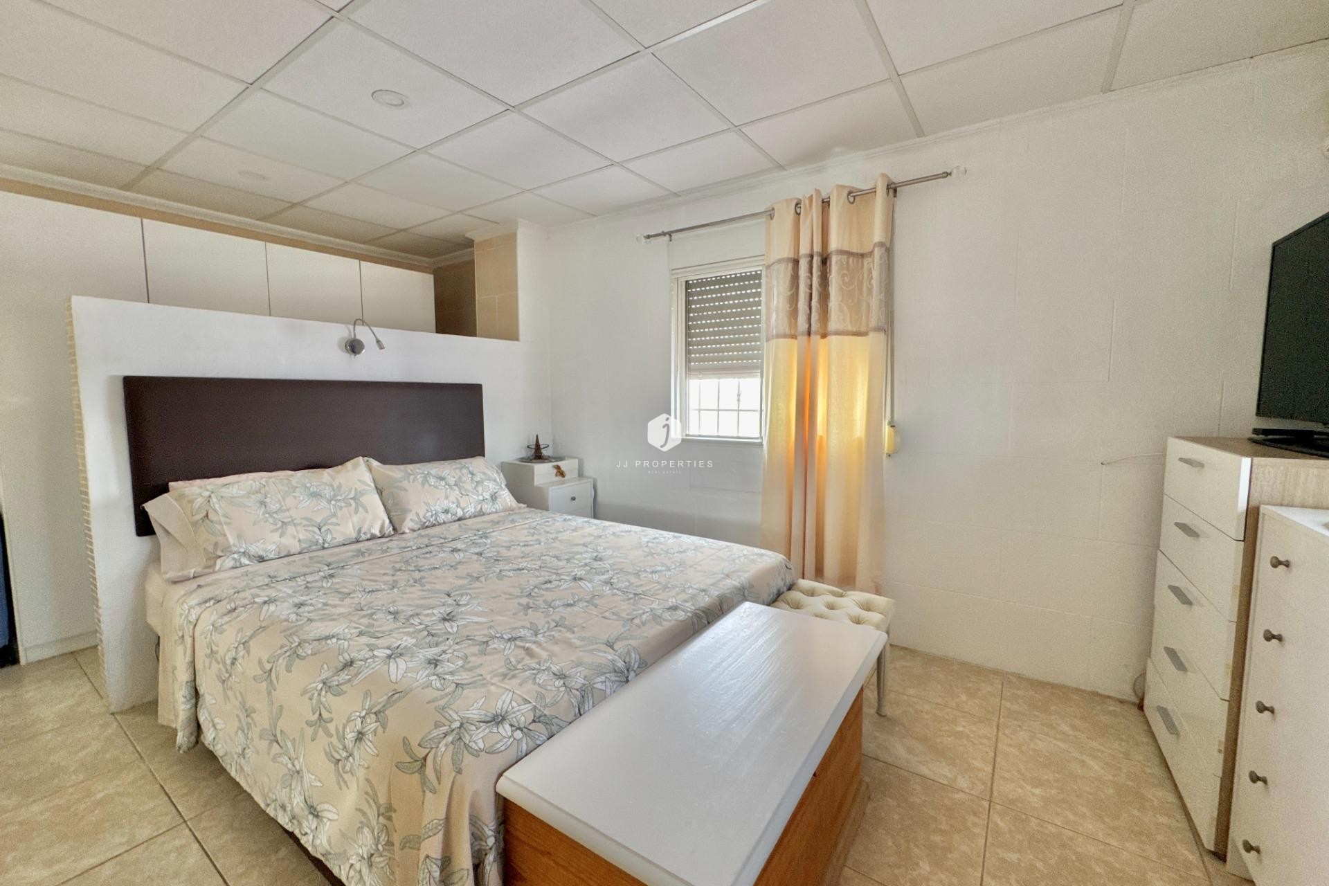 Z drugiej ręki - Villa -
Dolores - Comunidad Valenciana