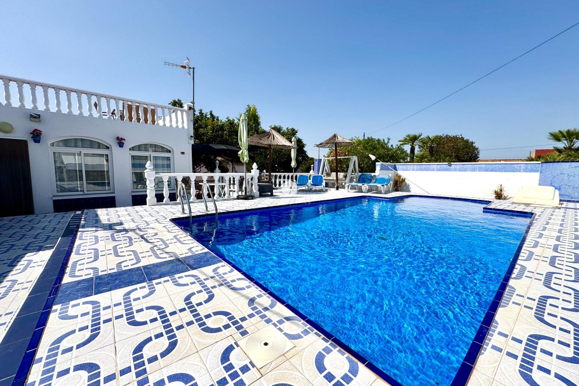 Z drugiej ręki - Villa -
Dolores - Comunidad Valenciana