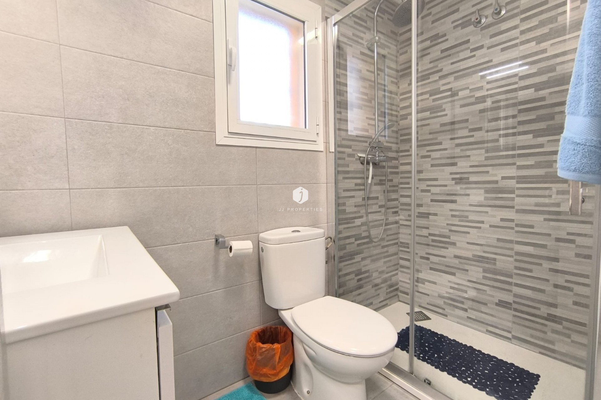 Z drugiej ręki - Villa -
El Raso - Costa Blanca