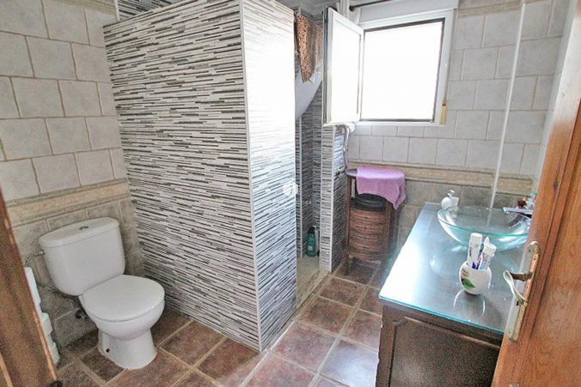 Z drugiej ręki - Villa -
Formentera del Segura - C- Cooperativa