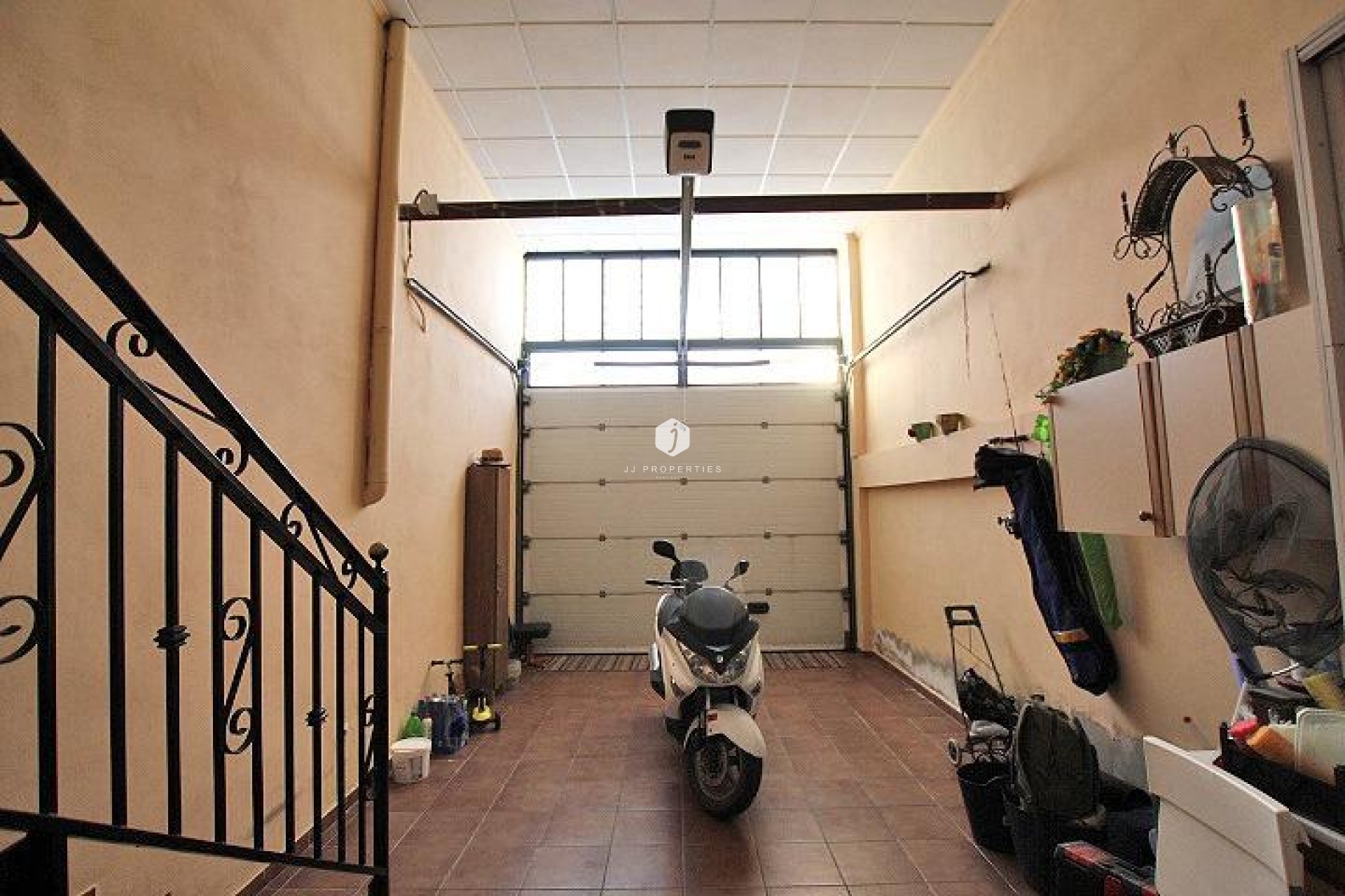 Z drugiej ręki - Villa -
Formentera del Segura - C- Cooperativa