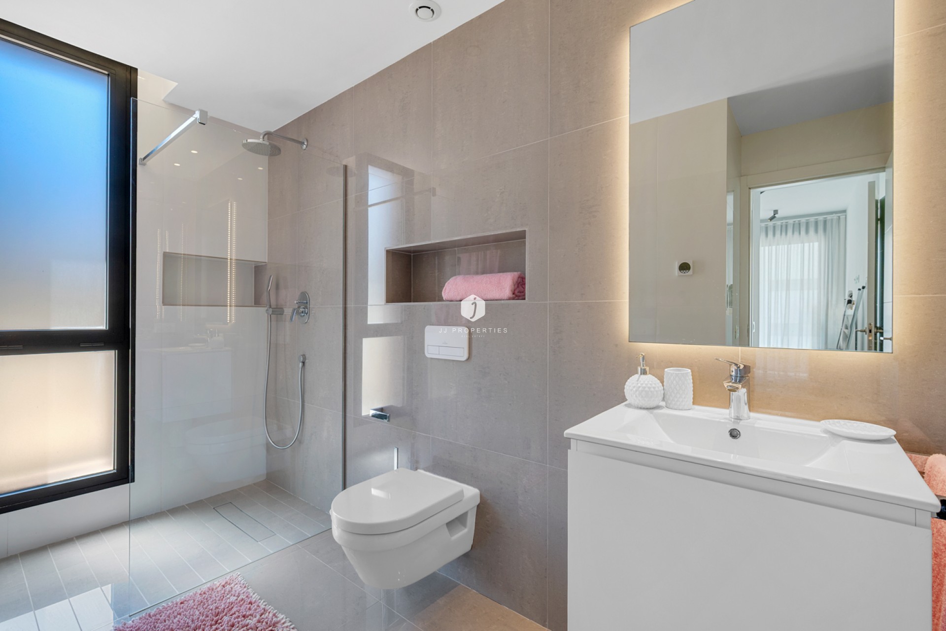 Z drugiej ręki - Villa -
Guardamar del Segura - Costa Blanca