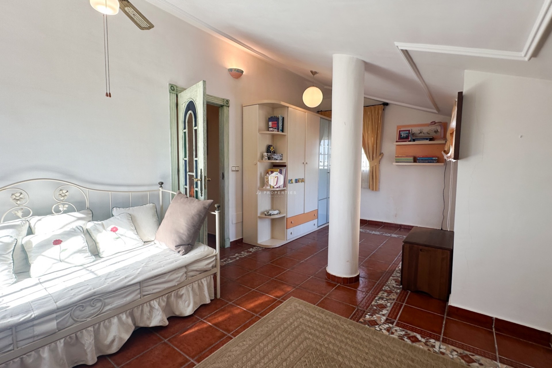 Z drugiej ręki - Villa -
La Mata - Costa Blanca