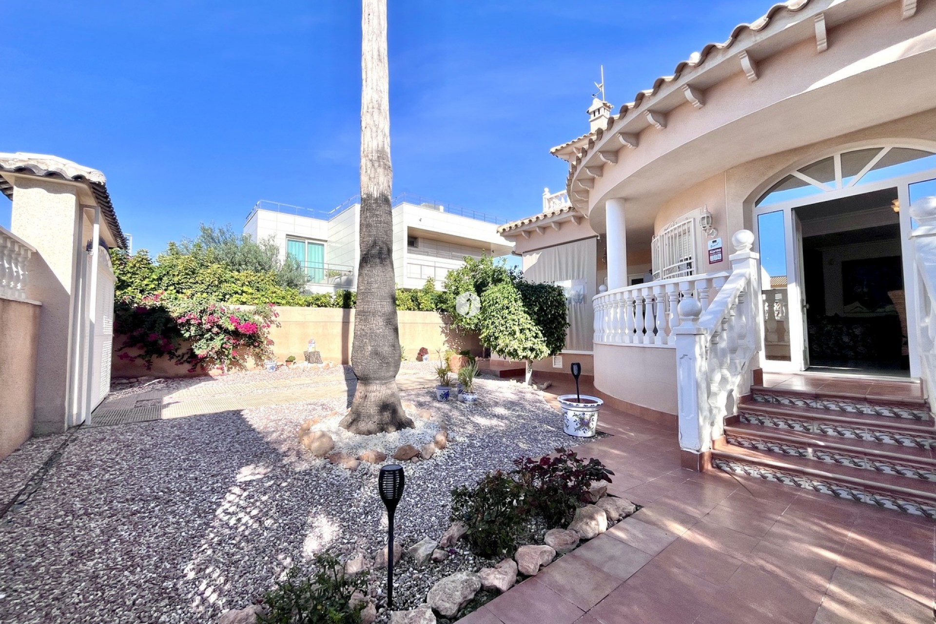 Z drugiej ręki - Villa -
La Zenia - Costa Blanca