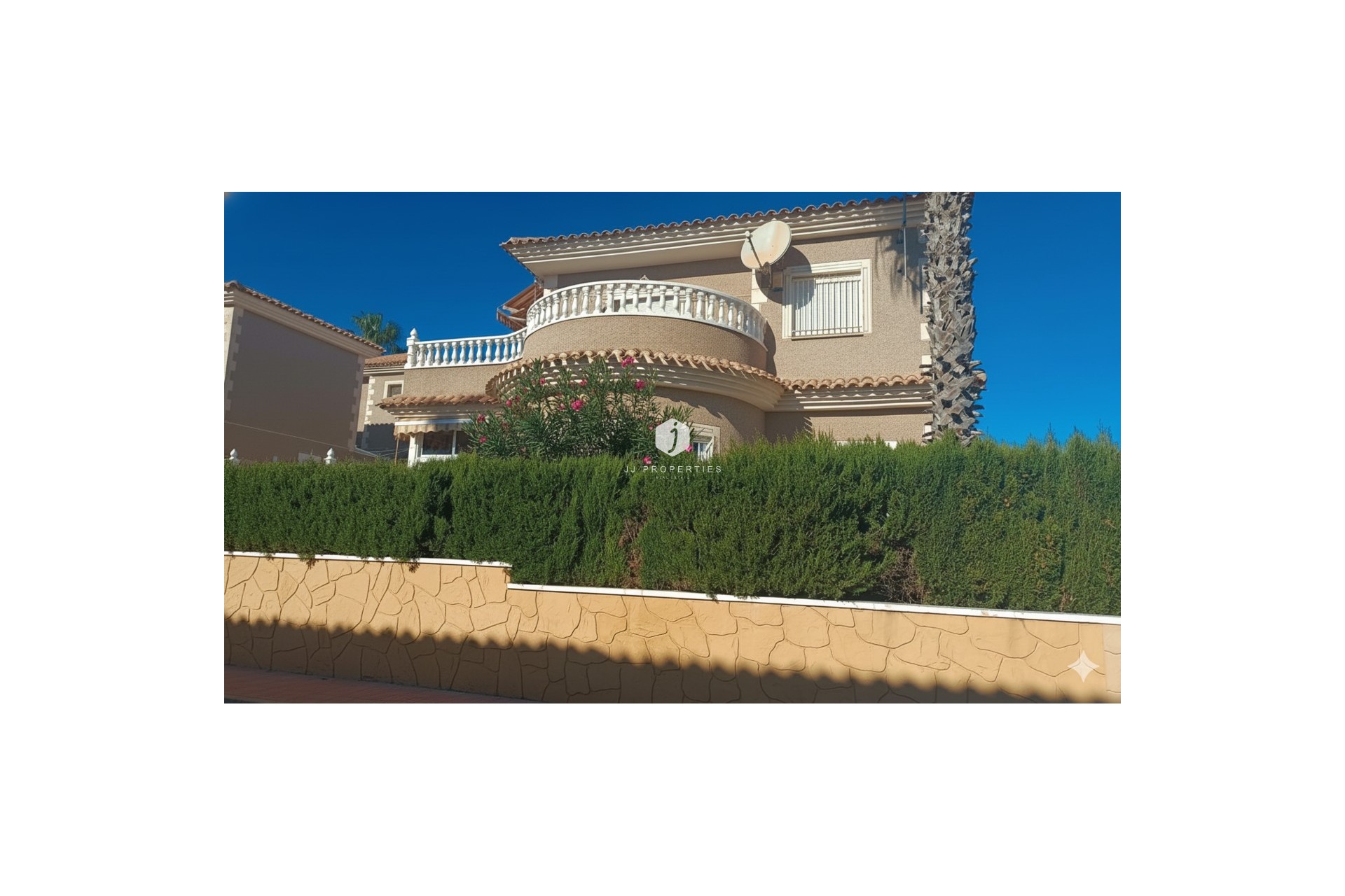 Z drugiej ręki - Villa -
Los Altos - Costa Blanca