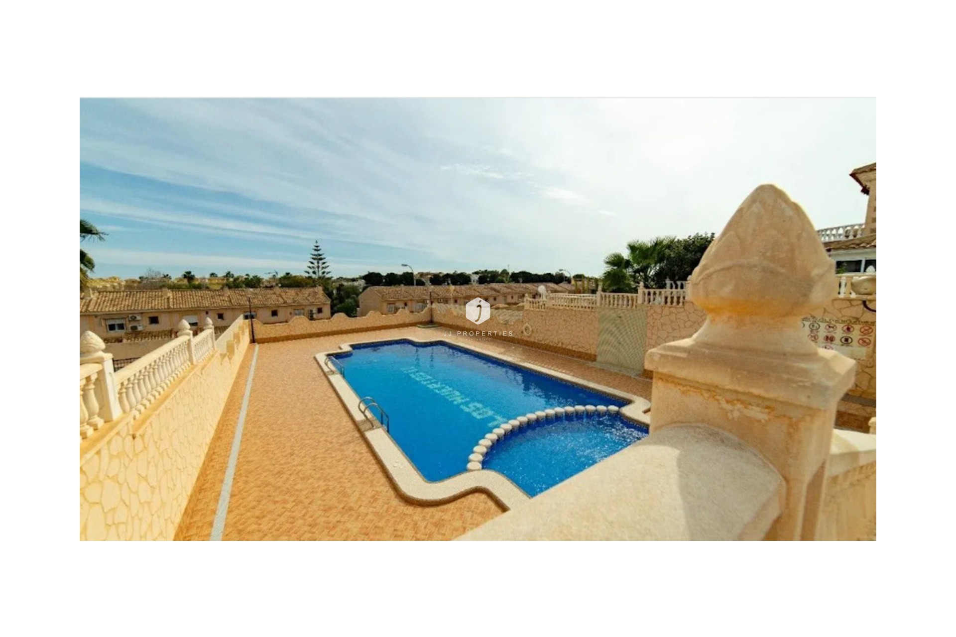 Z drugiej ręki - Villa -
Los Balcones - Costa Blanca