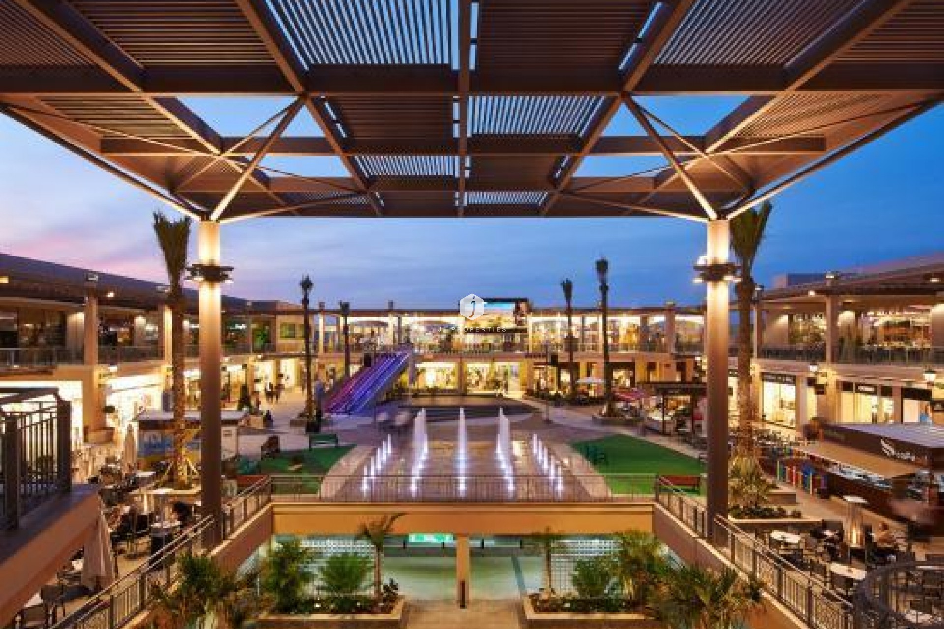 Z drugiej ręki - Villa -
Los Montesinos