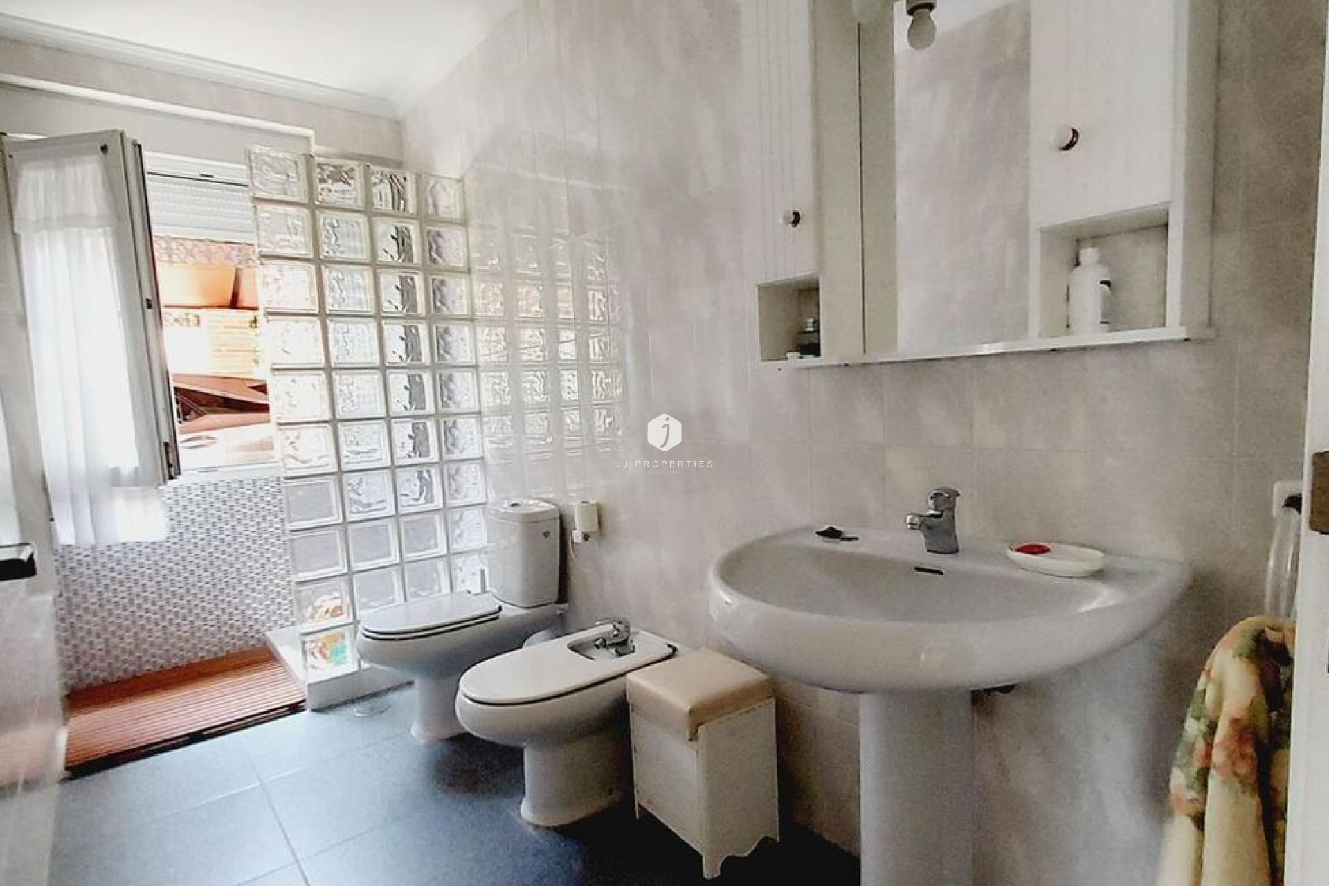 Z drugiej ręki - Villa -
Orihuela Costa - Cabo Roig