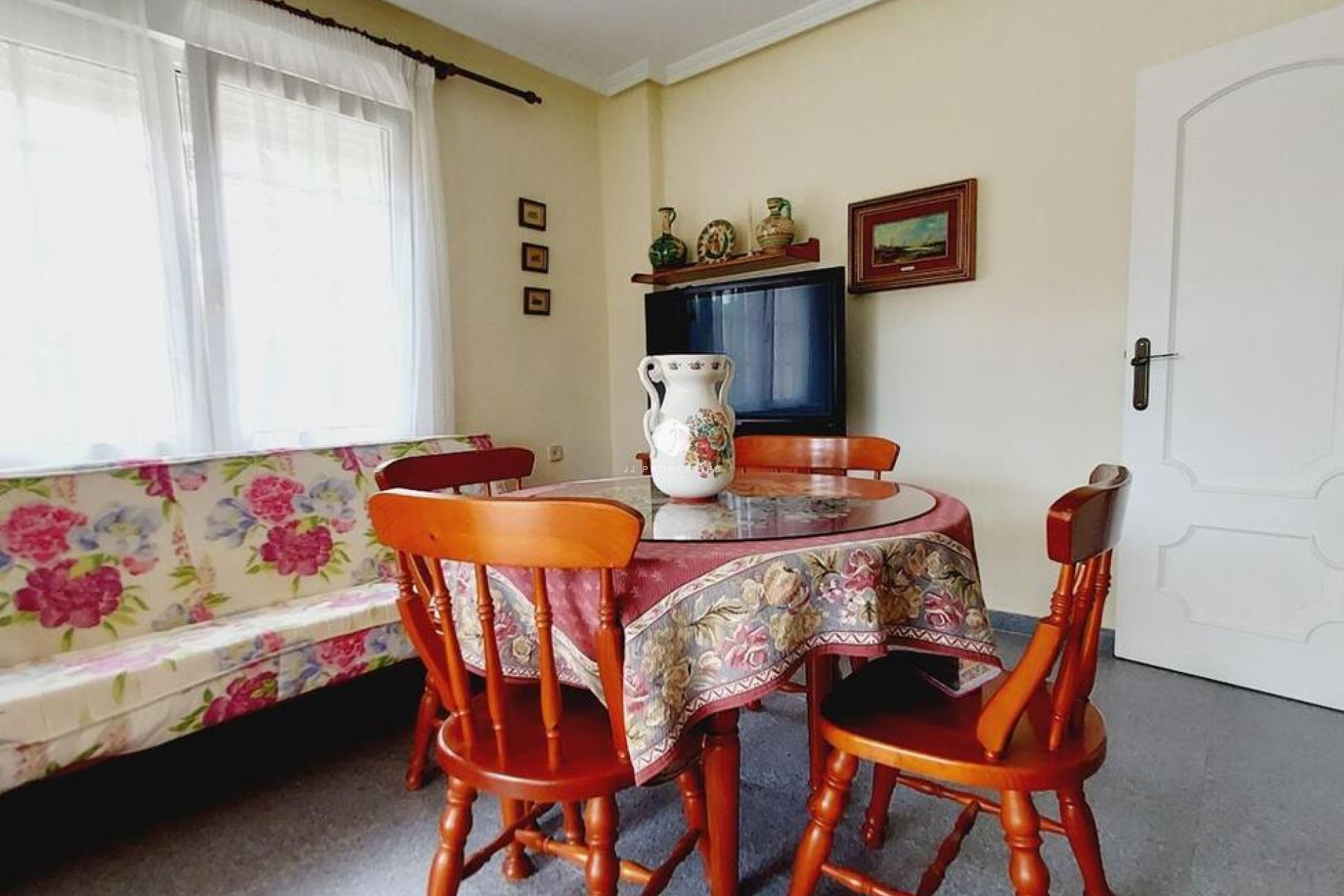 Z drugiej ręki - Villa -
Orihuela Costa - Cabo Roig