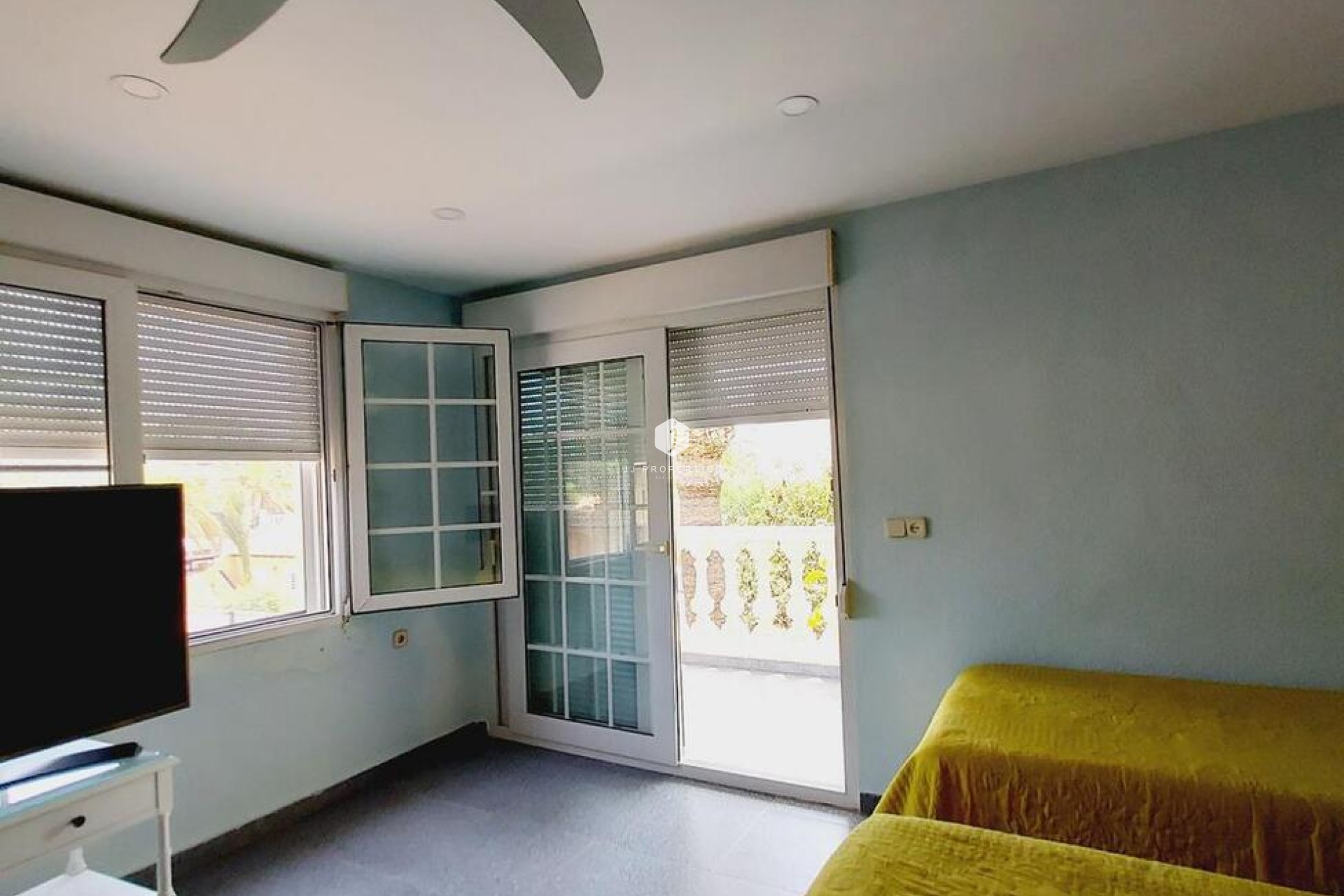 Z drugiej ręki - Villa -
Orihuela Costa - Cabo Roig