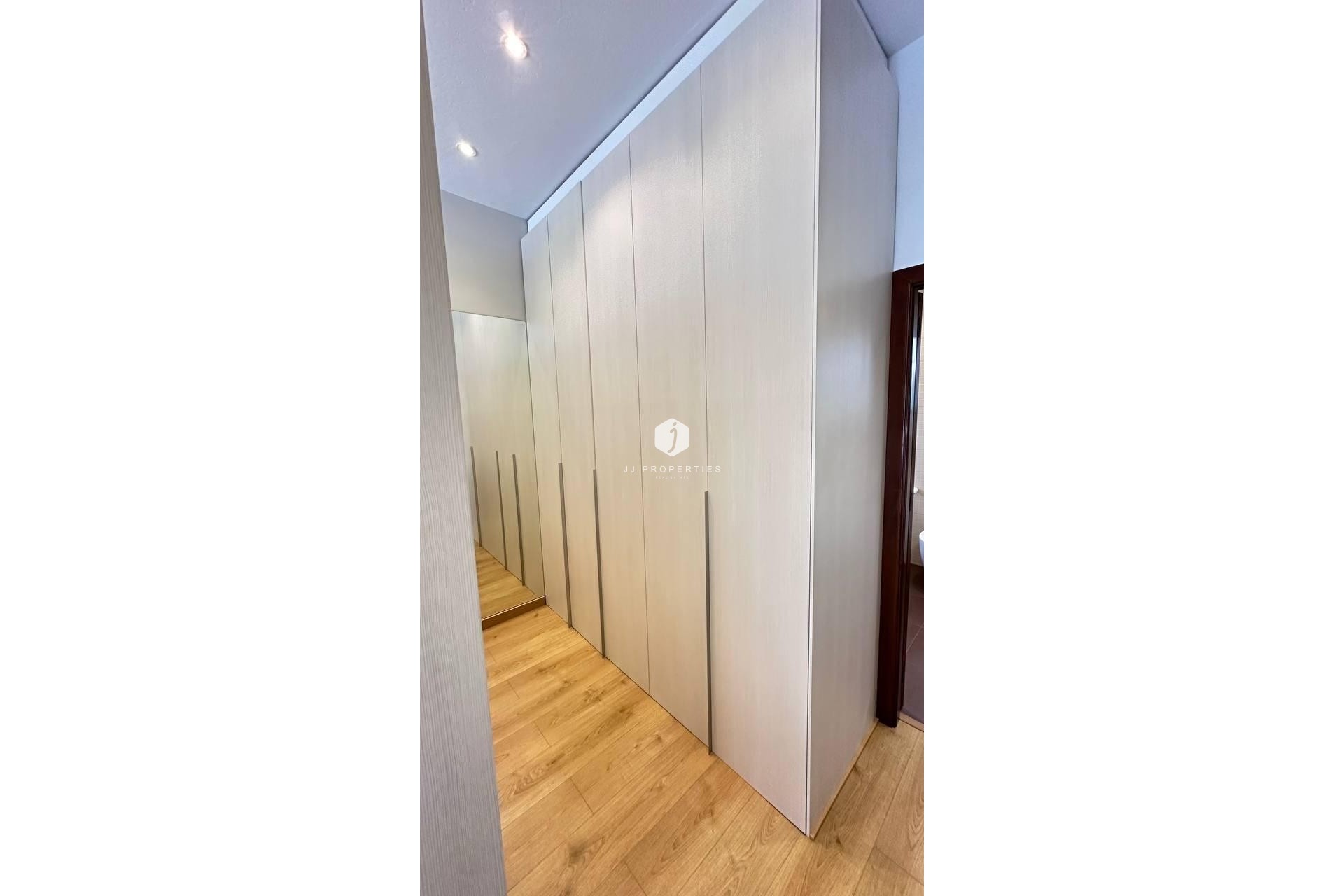 Z drugiej ręki - Villa -
Orihuela Costa - Campoamor