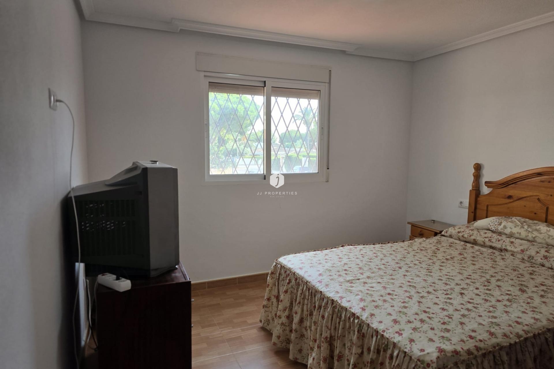 Z drugiej ręki - Villa -
Orihuela Costa - Campoamor