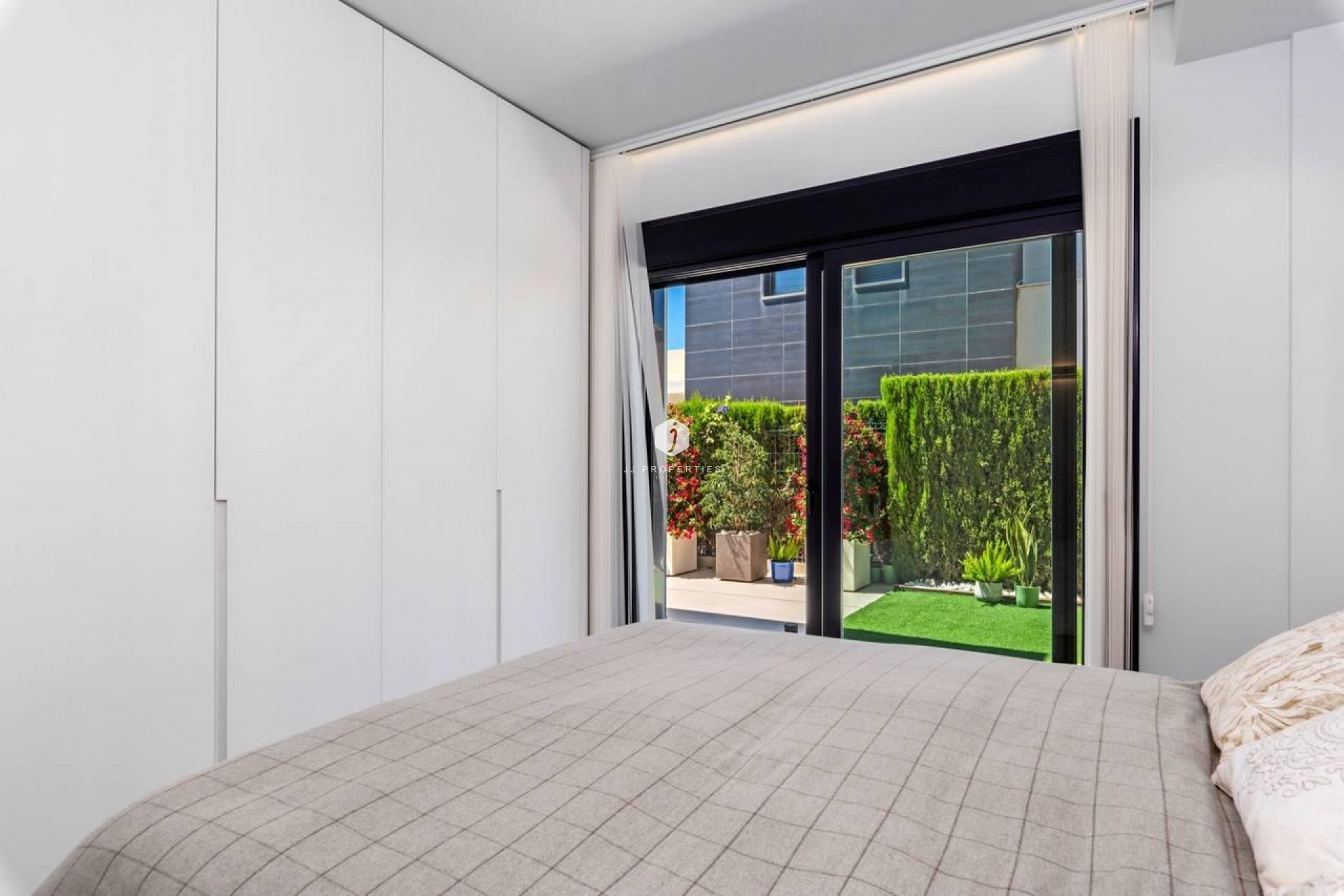 Z drugiej ręki - Villa -
Orihuela Costa - Campoamor