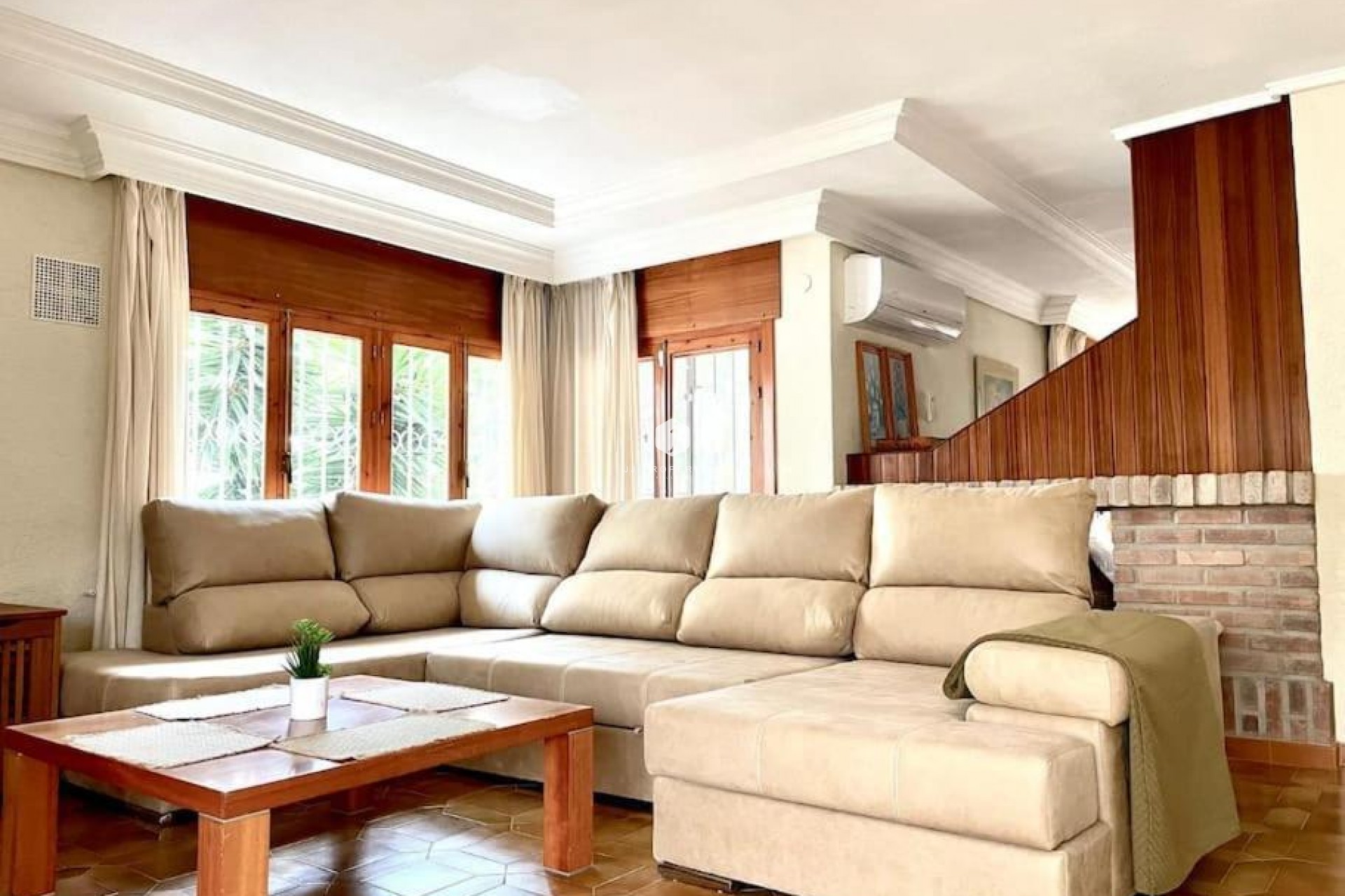 Z drugiej ręki - Villa -
Orihuela Costa - Campoamor