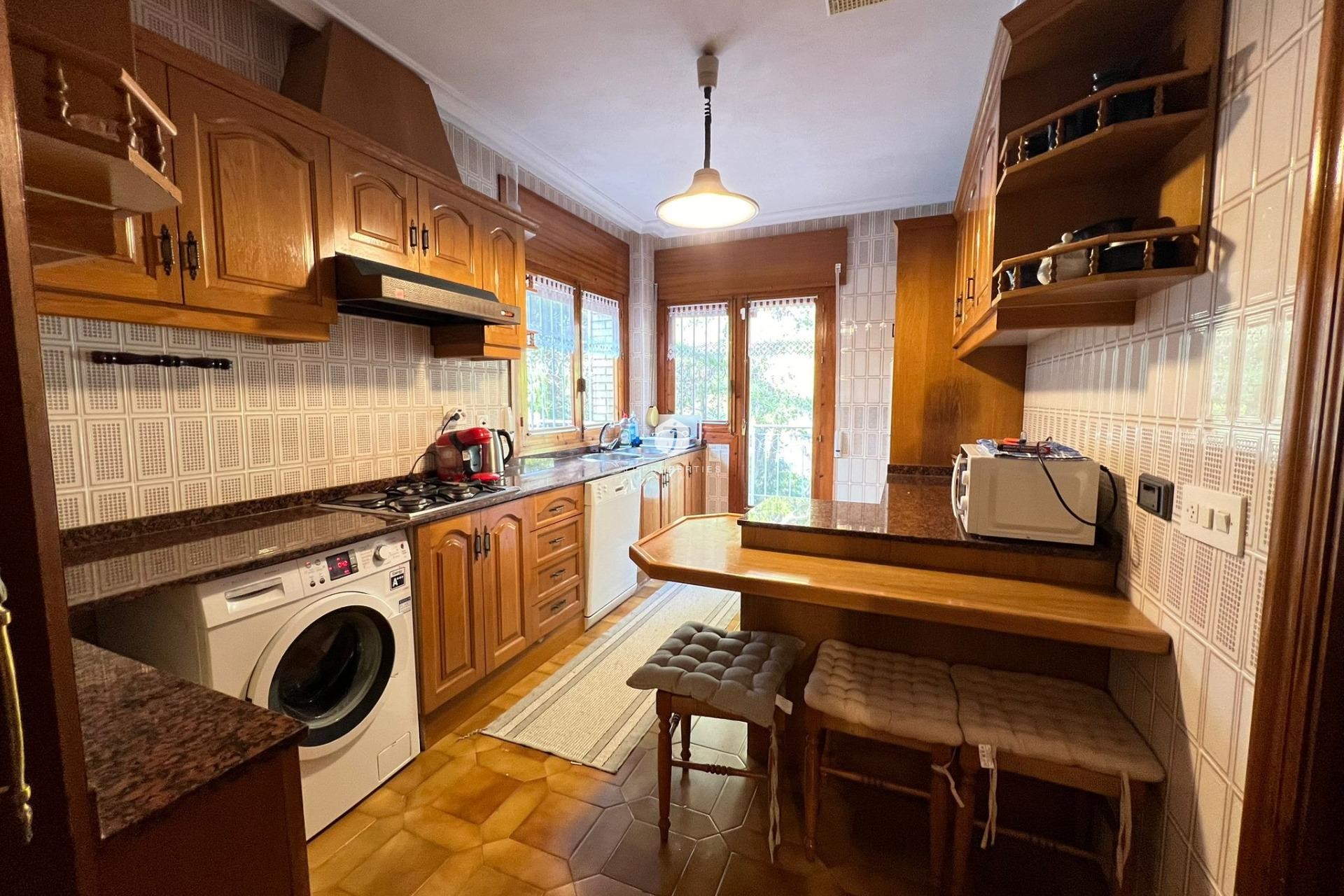 Z drugiej ręki - Villa -
Orihuela Costa - Campoamor