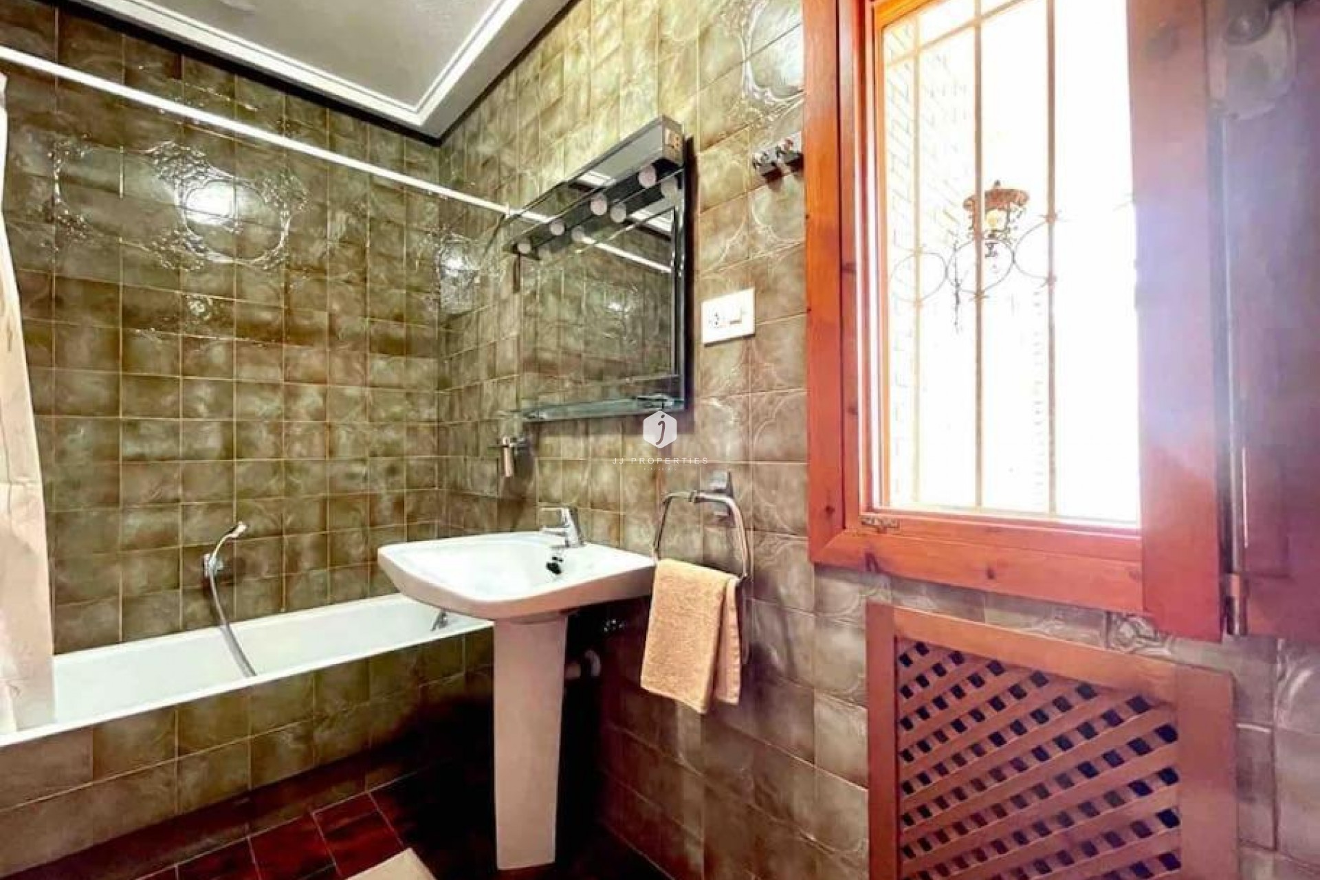 Z drugiej ręki - Villa -
Orihuela Costa - Campoamor