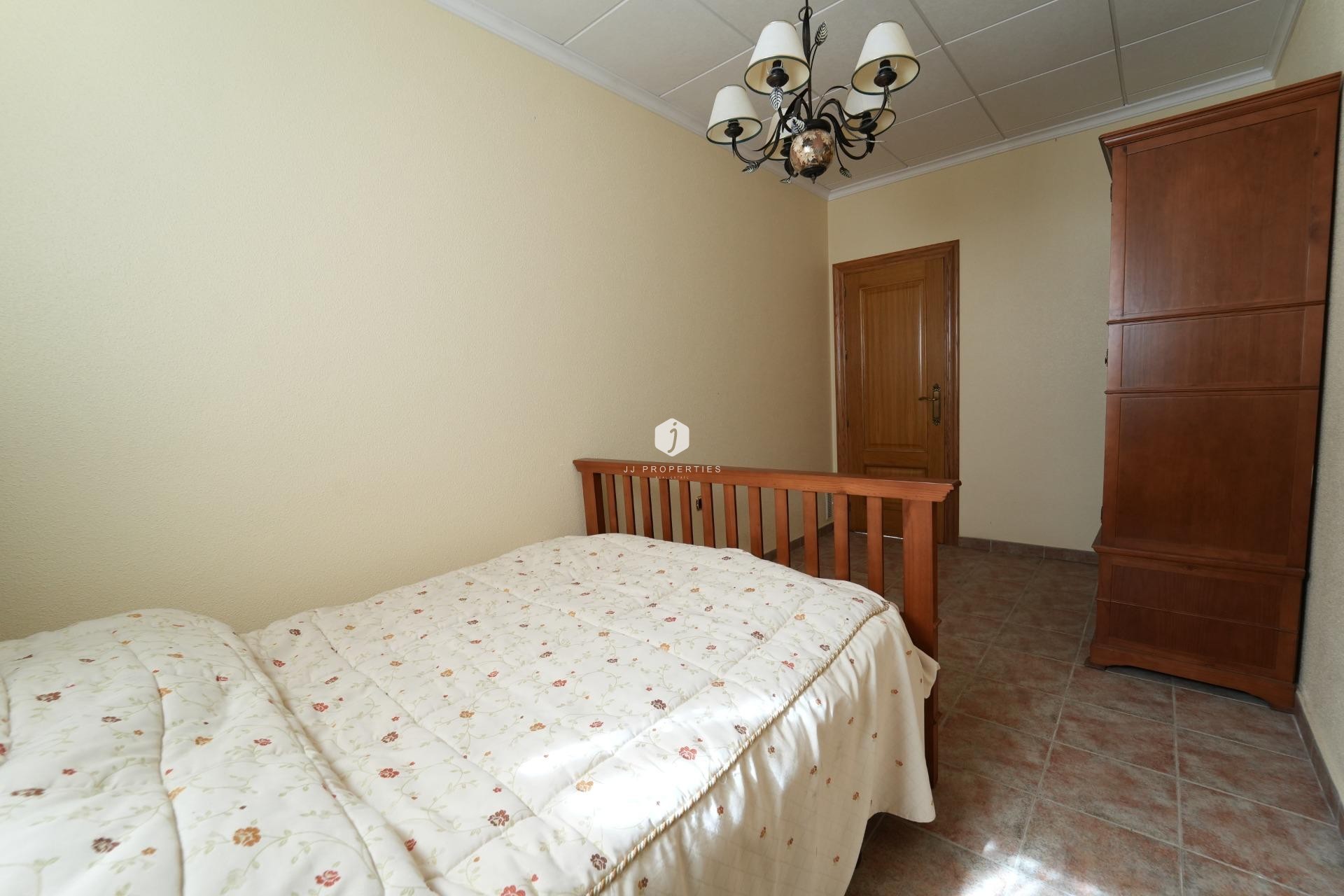 Z drugiej ręki - Villa -
Orihuela Costa - Campoamor