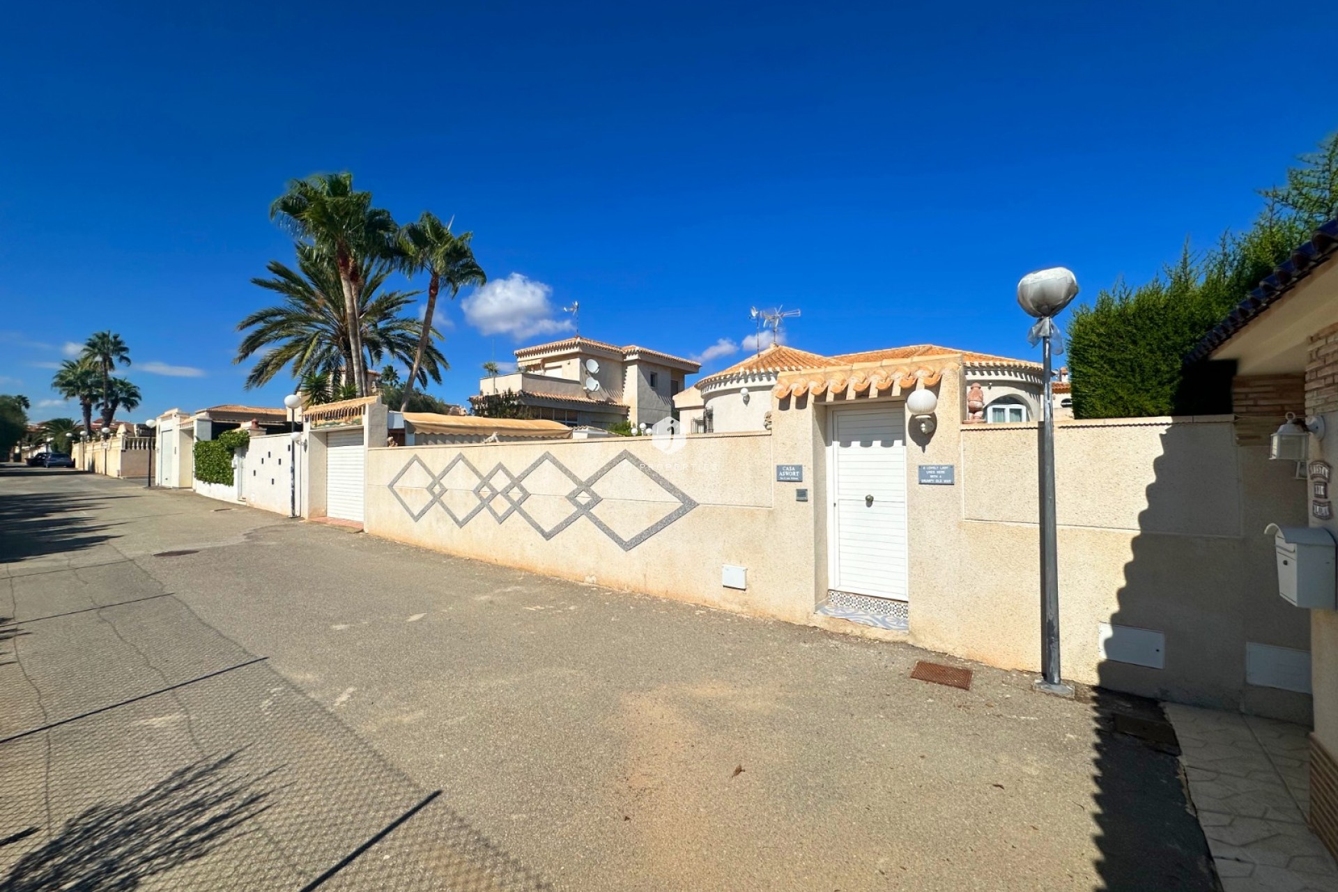Z drugiej ręki - Villa -
Orihuela Costa - Costa Blanca