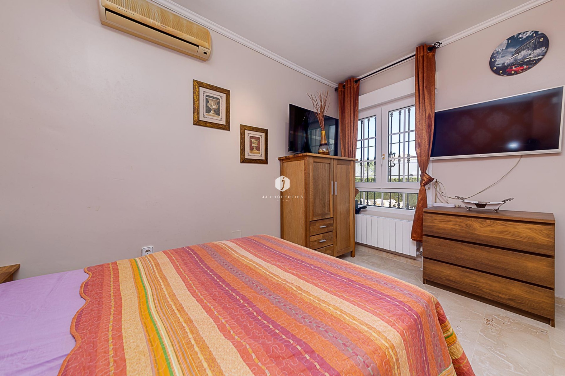 Z drugiej ręki - Villa -
Orihuela Costa - Costa Blanca