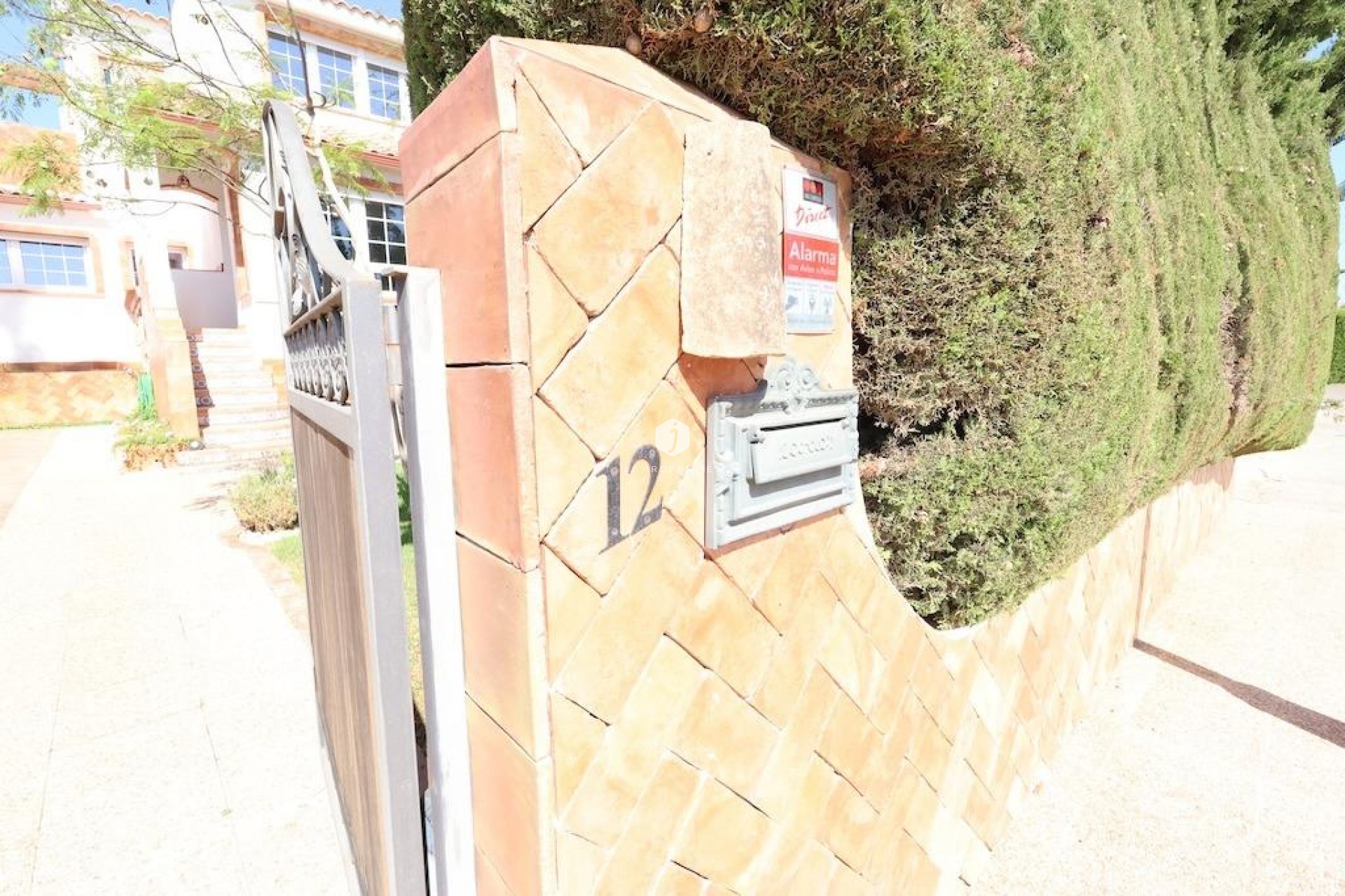 Z drugiej ręki - Villa -
Orihuela Costa - Costa Blanca