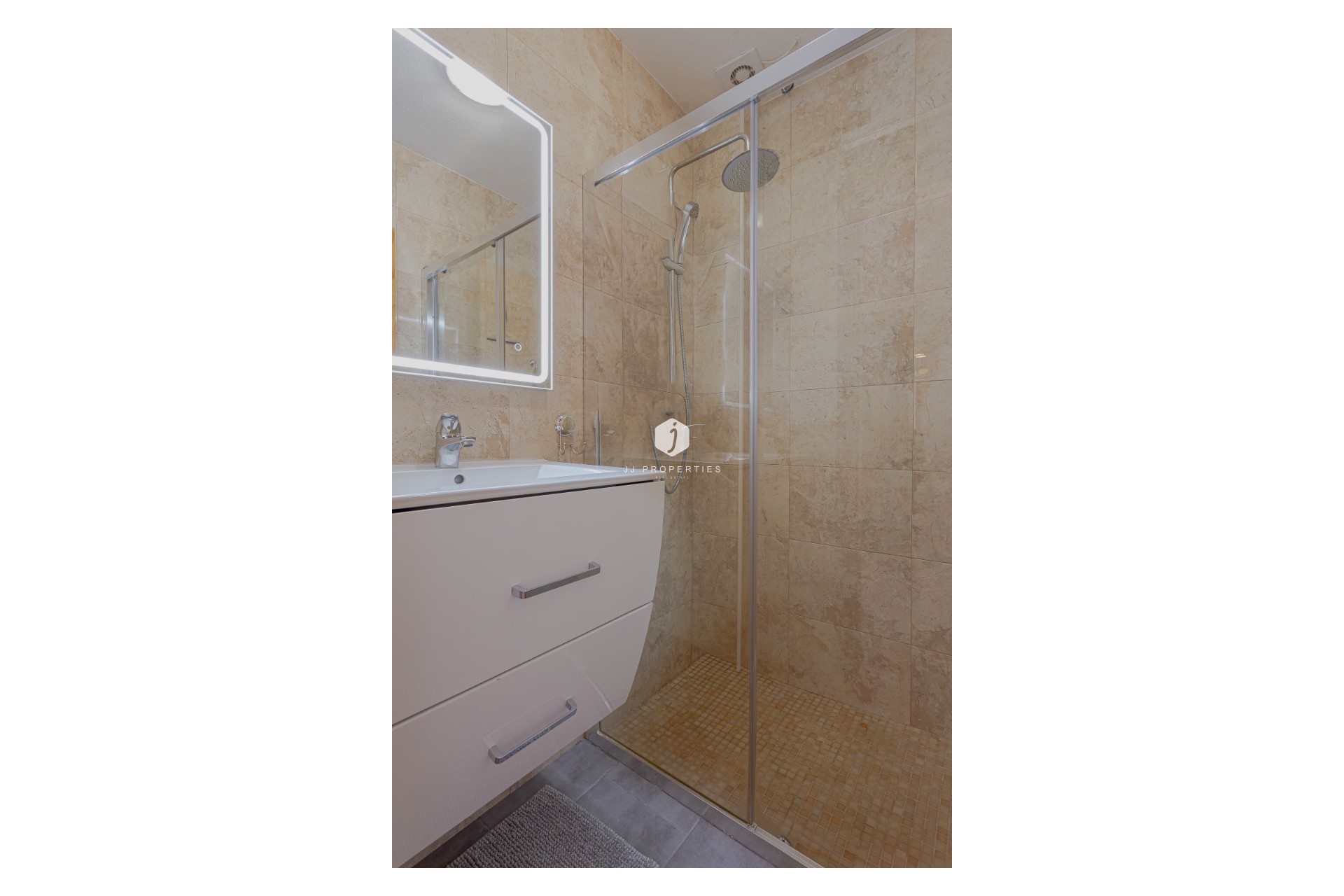 Z drugiej ręki - Villa -
Orihuela Costa - Costa Blanca