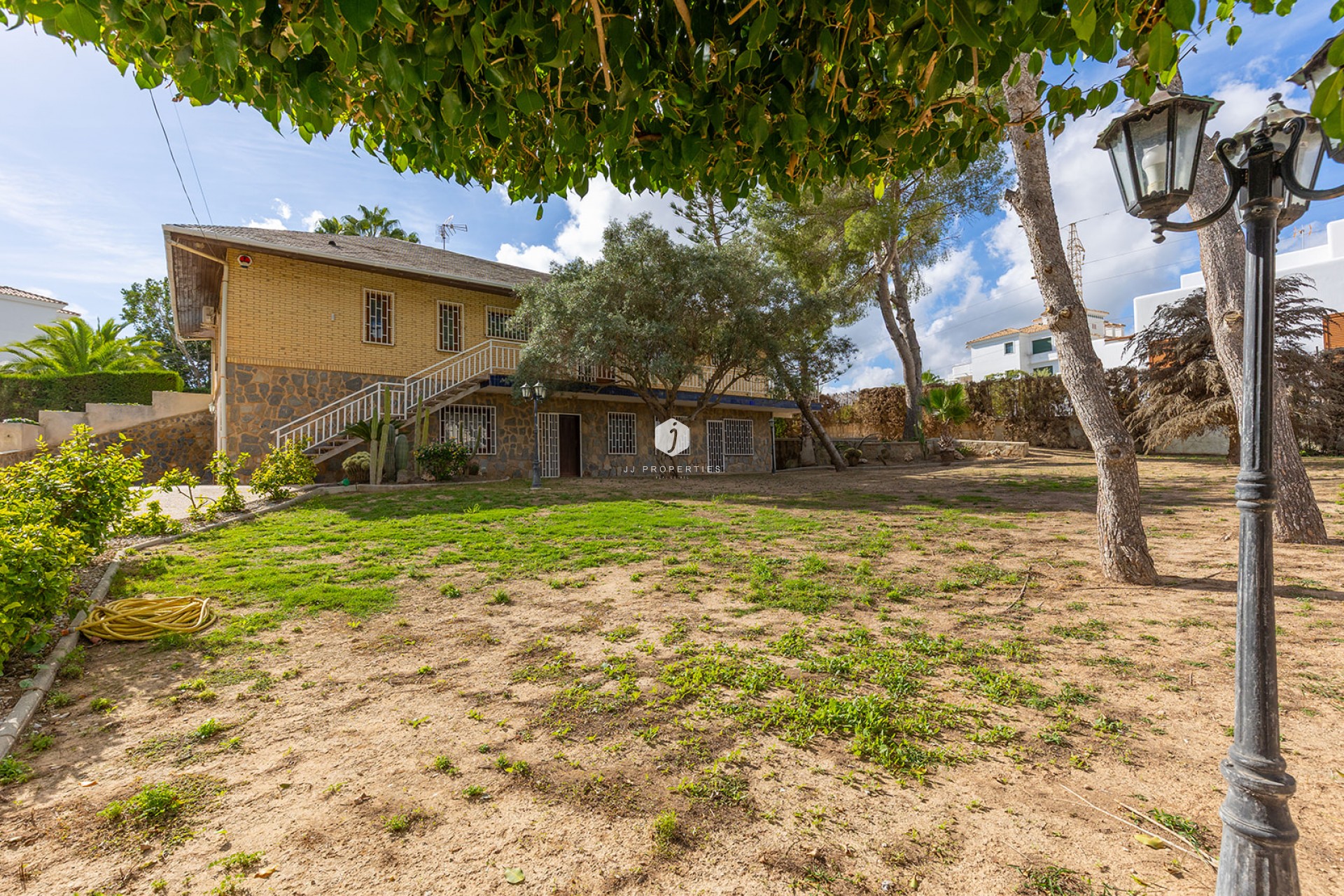 Z drugiej ręki - Villa -
Orihuela Costa - Costa Blanca