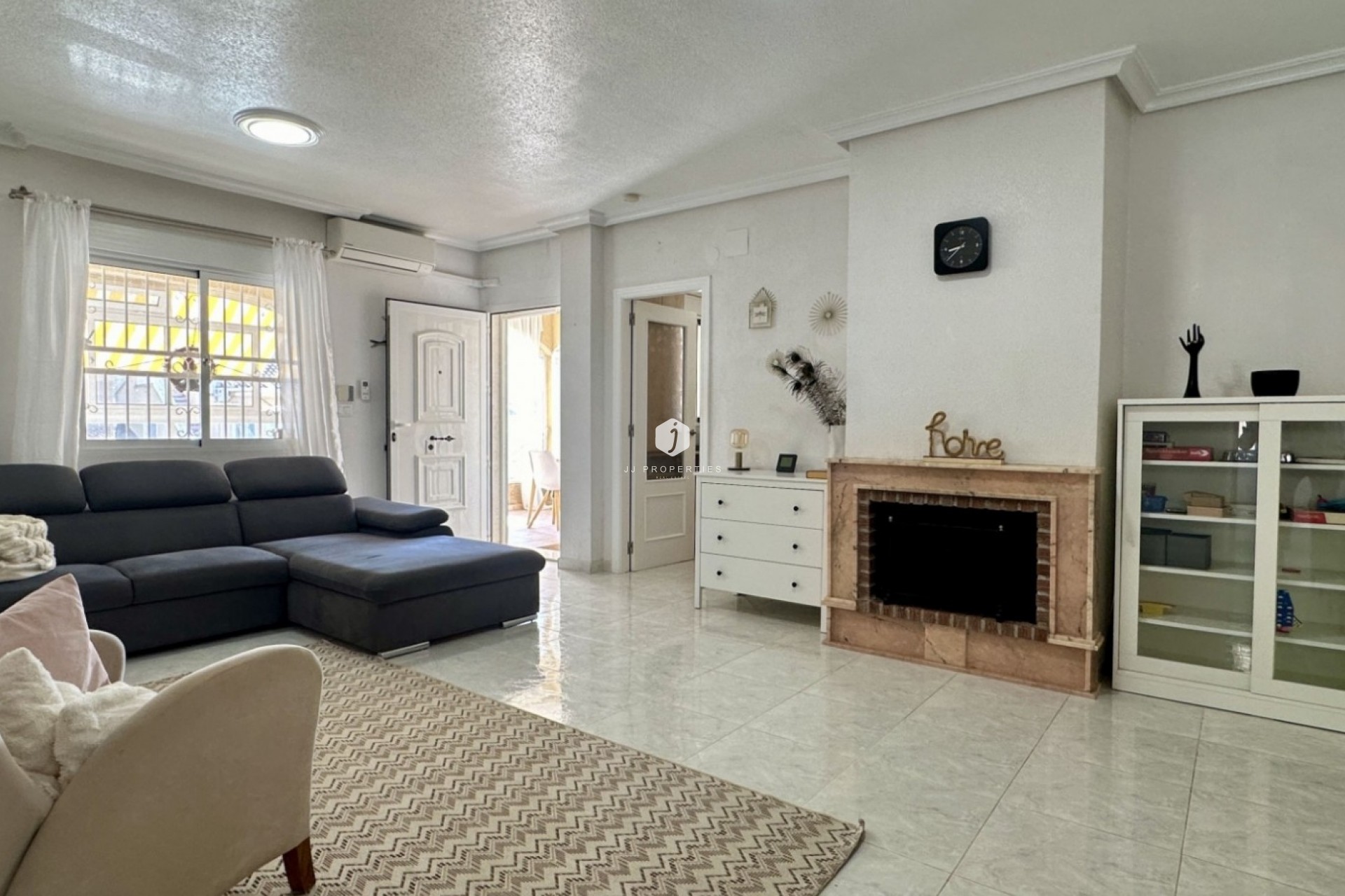 Z drugiej ręki - Villa -
Orihuela Costa - Costa Blanca