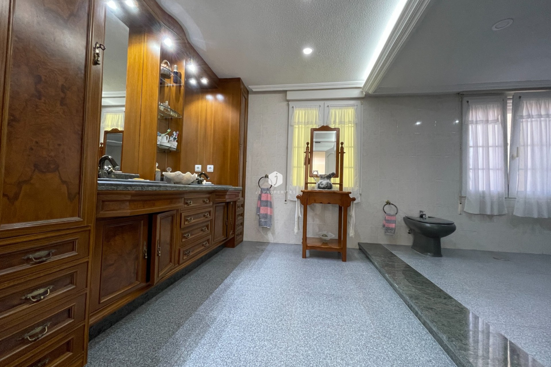 Z drugiej ręki - Villa -
Orihuela Costa - Costa Blanca