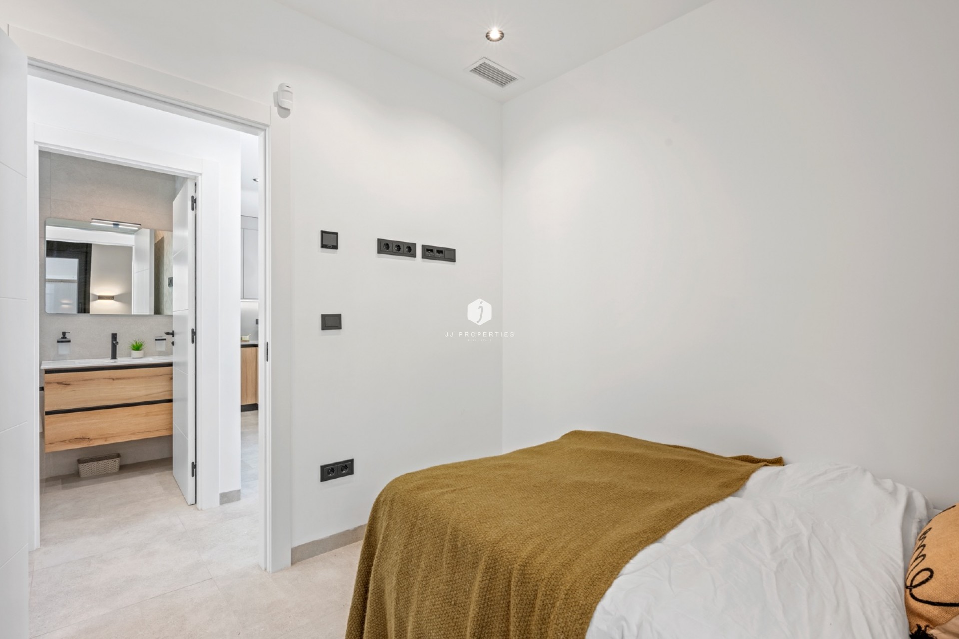 Z drugiej ręki - Villa -
Orihuela Costa - Costa Blanca