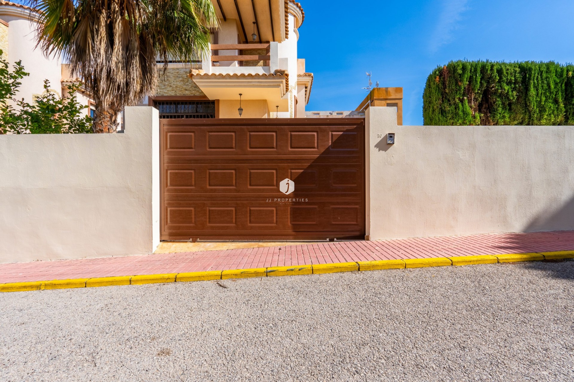 Z drugiej ręki - Villa -
Orihuela Costa - Costa Blanca