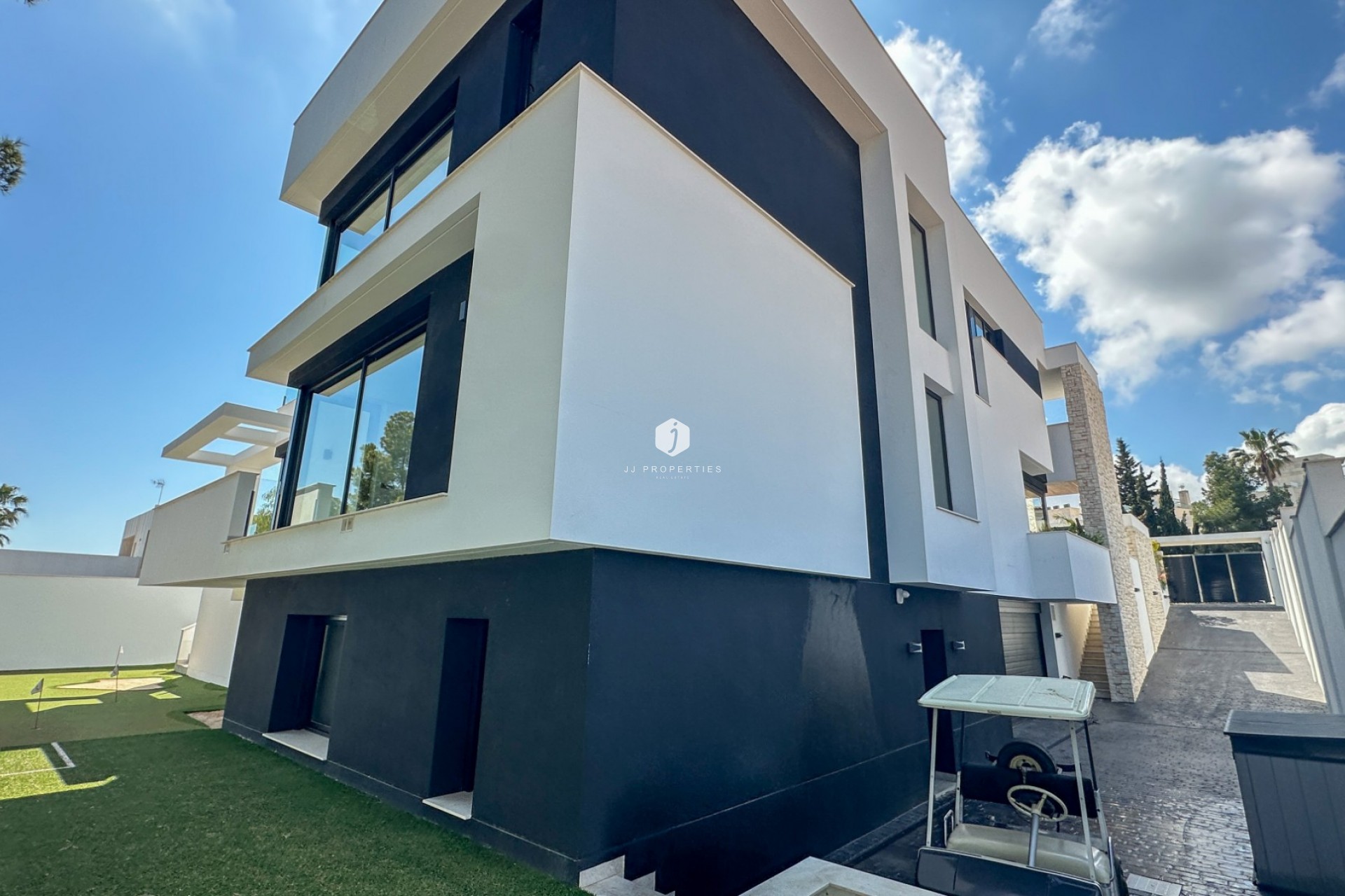 Z drugiej ręki - Villa -
Orihuela Costa - Costa Blanca